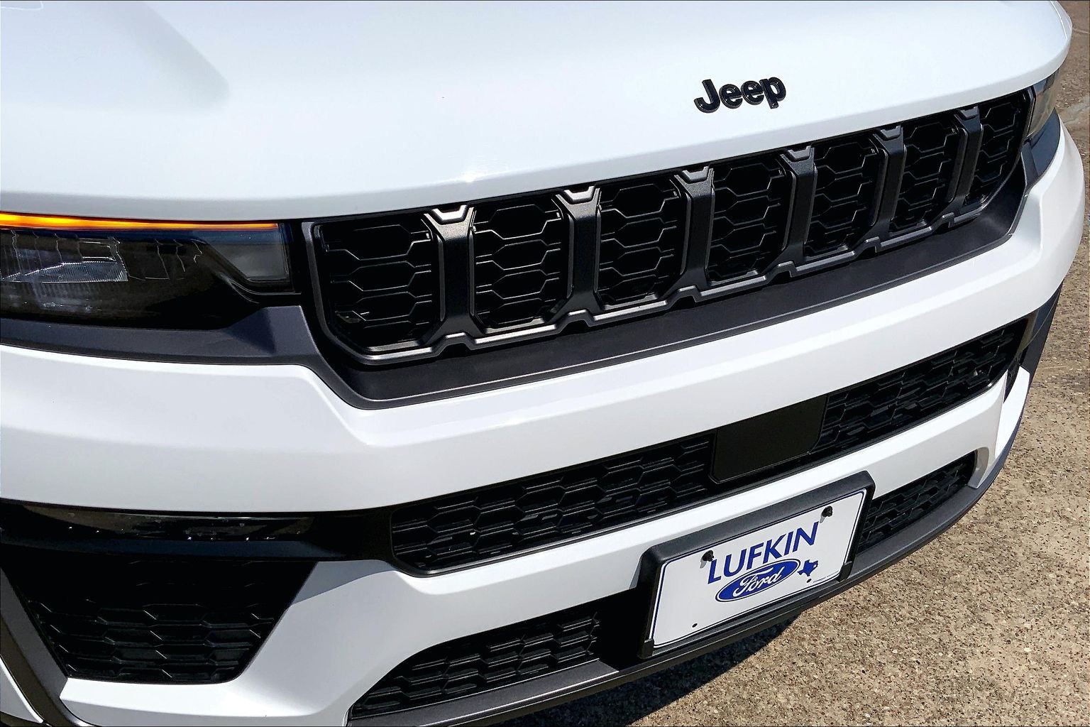 2026 Jeep Grand Cherokee L photo 31 of 34