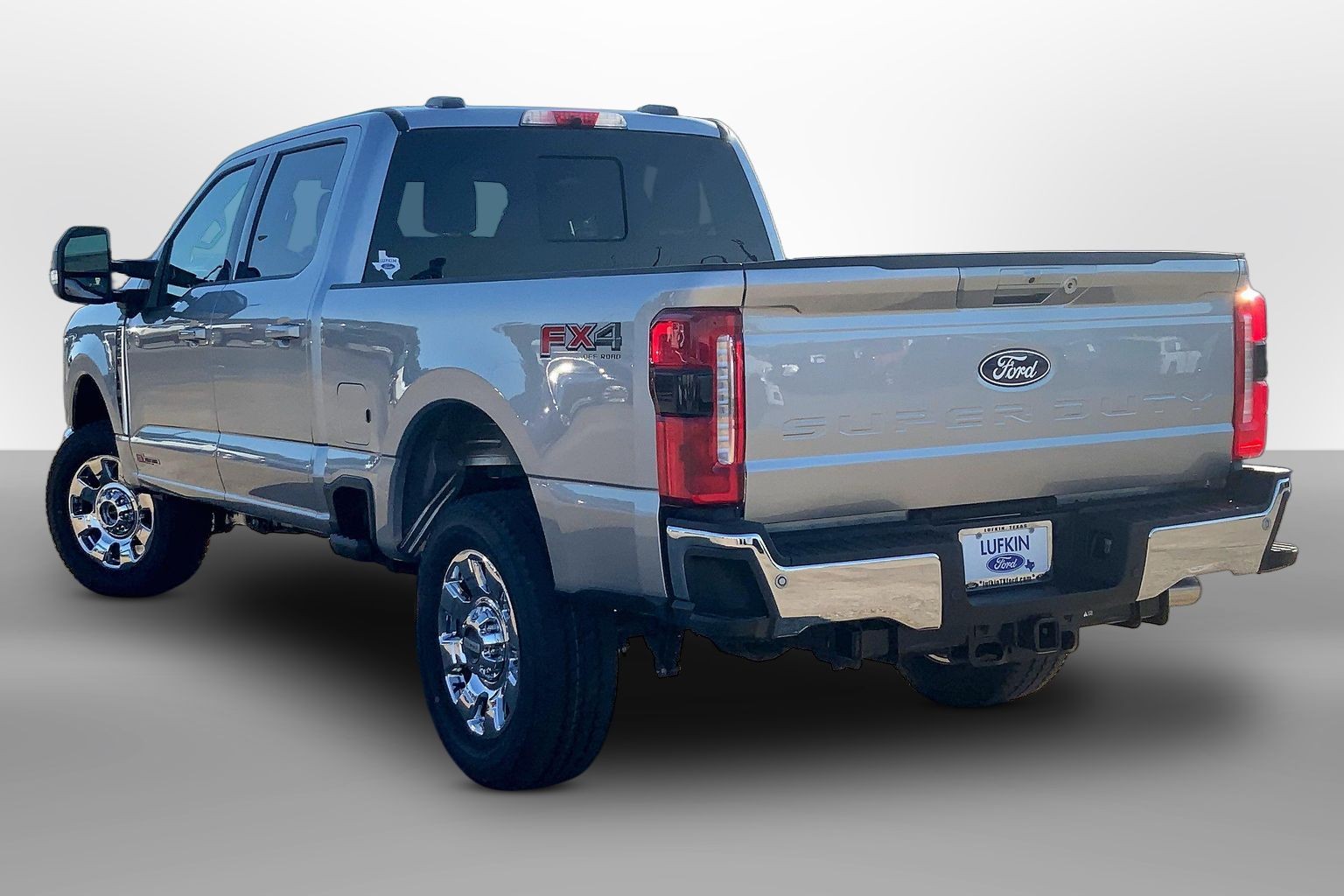 2027 Ford Super Duty F-250 SRW photo 3 of 13