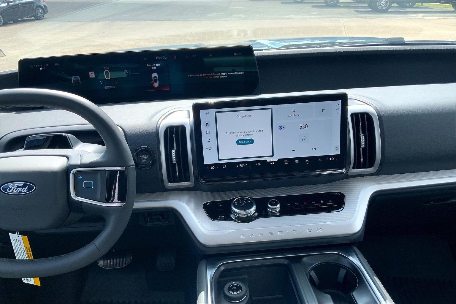 2027 Ford Expedition photo 6 of 13