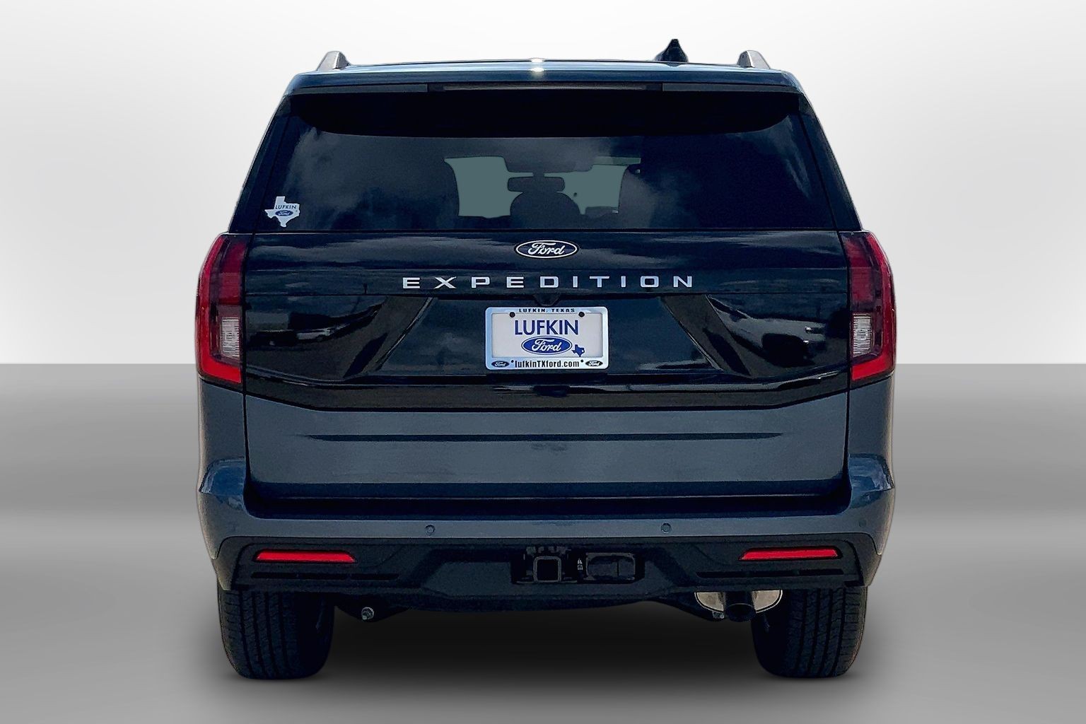 2027 Ford Expedition photo 4 of 13