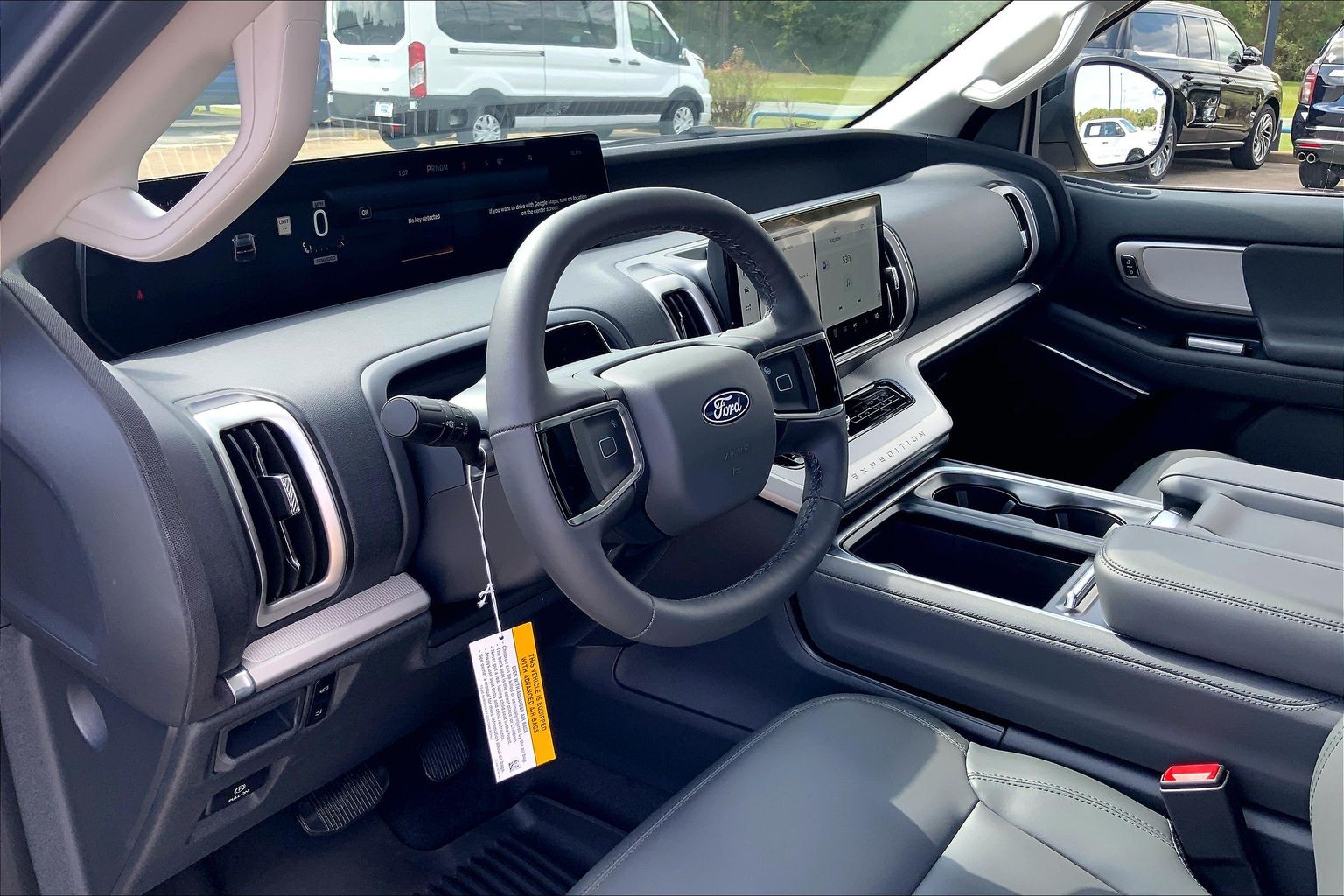 2027 Ford Expedition photo 8 of 13