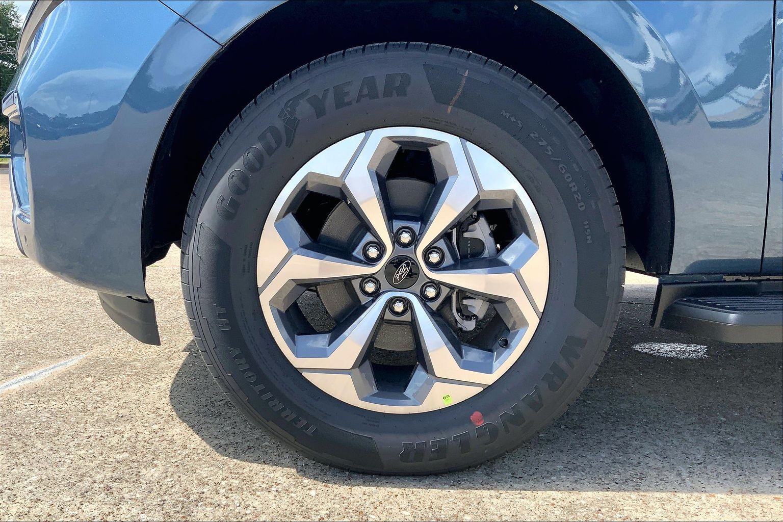 2027 Ford Expedition photo 12 of 13