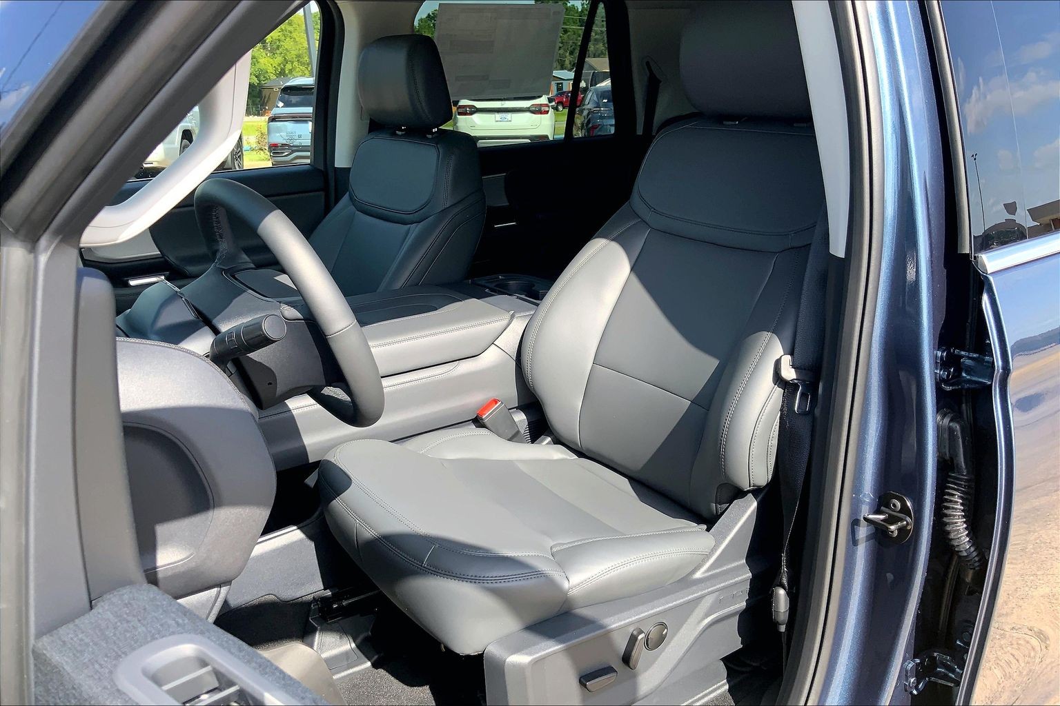 2027 Ford Expedition Max MAX Active Nocturnal Blue at Lufkin Ford
