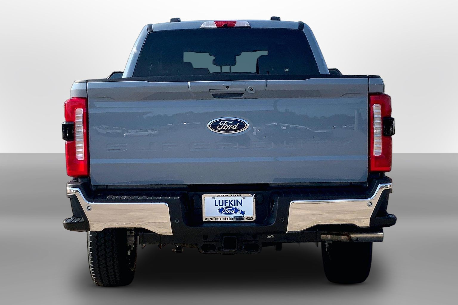 2026 Ford Super Duty F-250 SRW LARIAT Glacier Gray Metallic Tri-Coat at Lufkin Ford