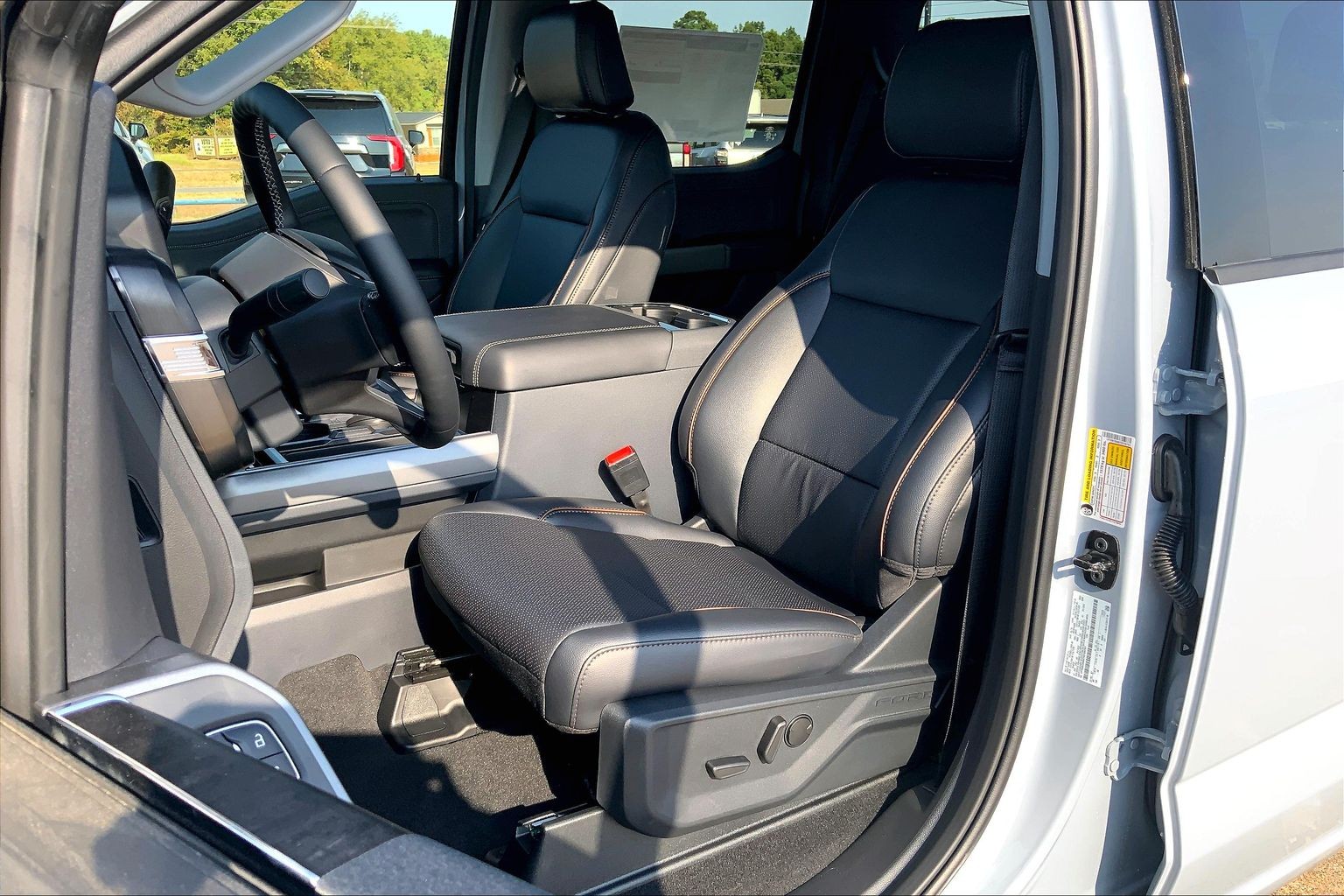 2026 Ford Super Duty F-250 SRW LARIAT Glacier Gray Metallic Tri-Coat at Lufkin Ford