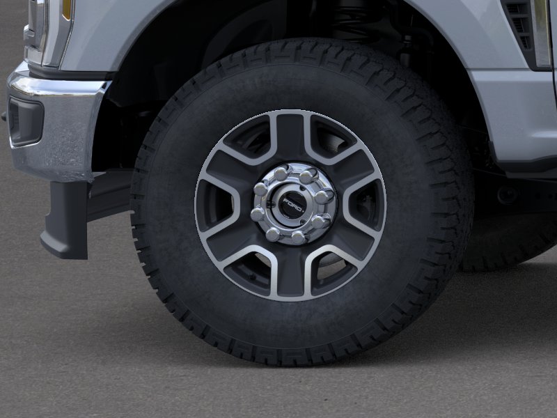 2026 Ford Super Duty F-250 SRW LARIAT Glacier Gray Metallic Tri-Coat at Lufkin Ford