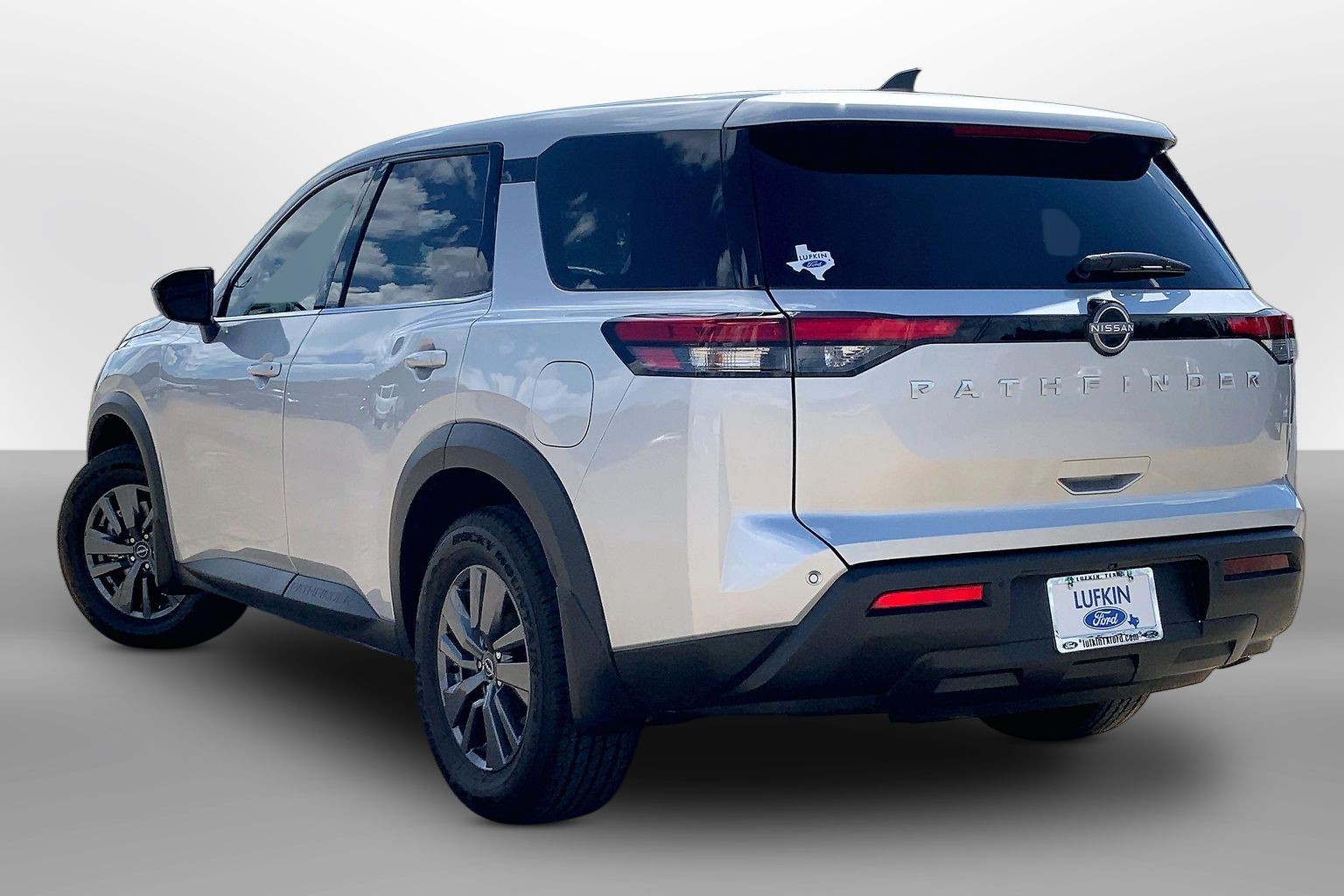 2024 Nissan Pathfinder photo 9 of 33