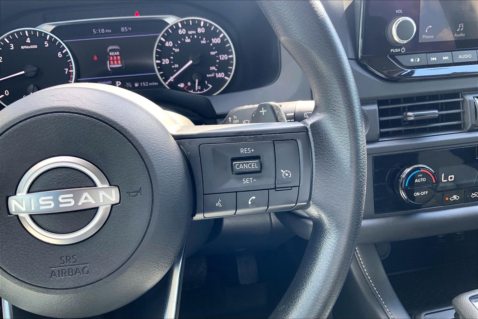 2024 Nissan Pathfinder photo 18 of 33
