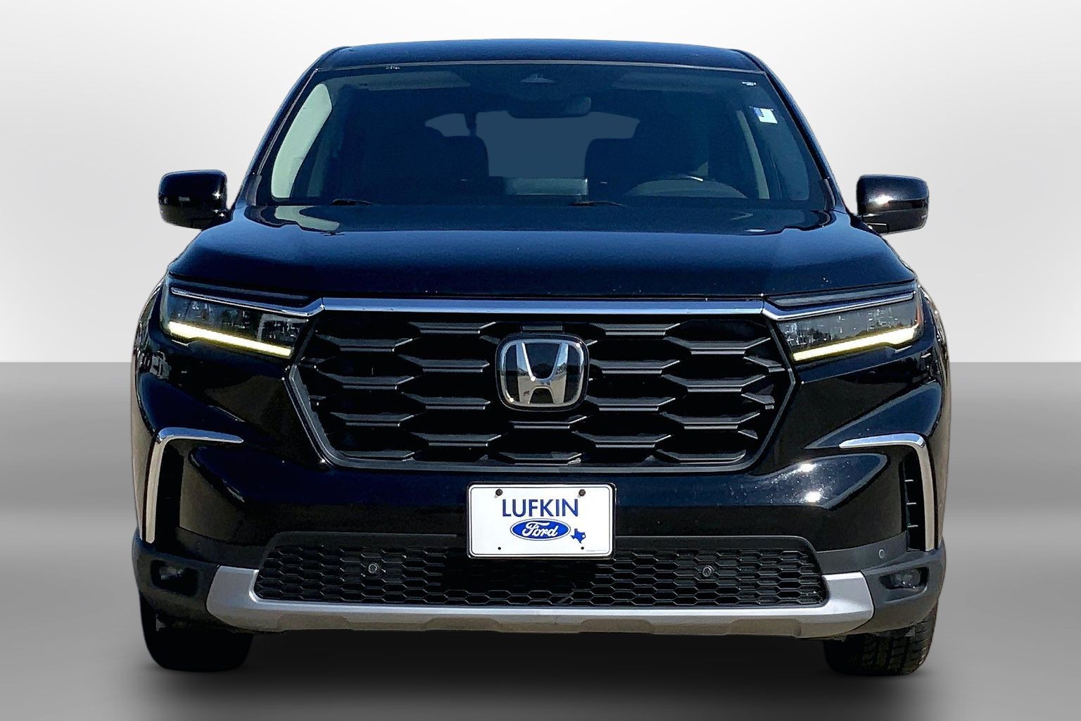 2023 Honda Pilot photo 2 of 33