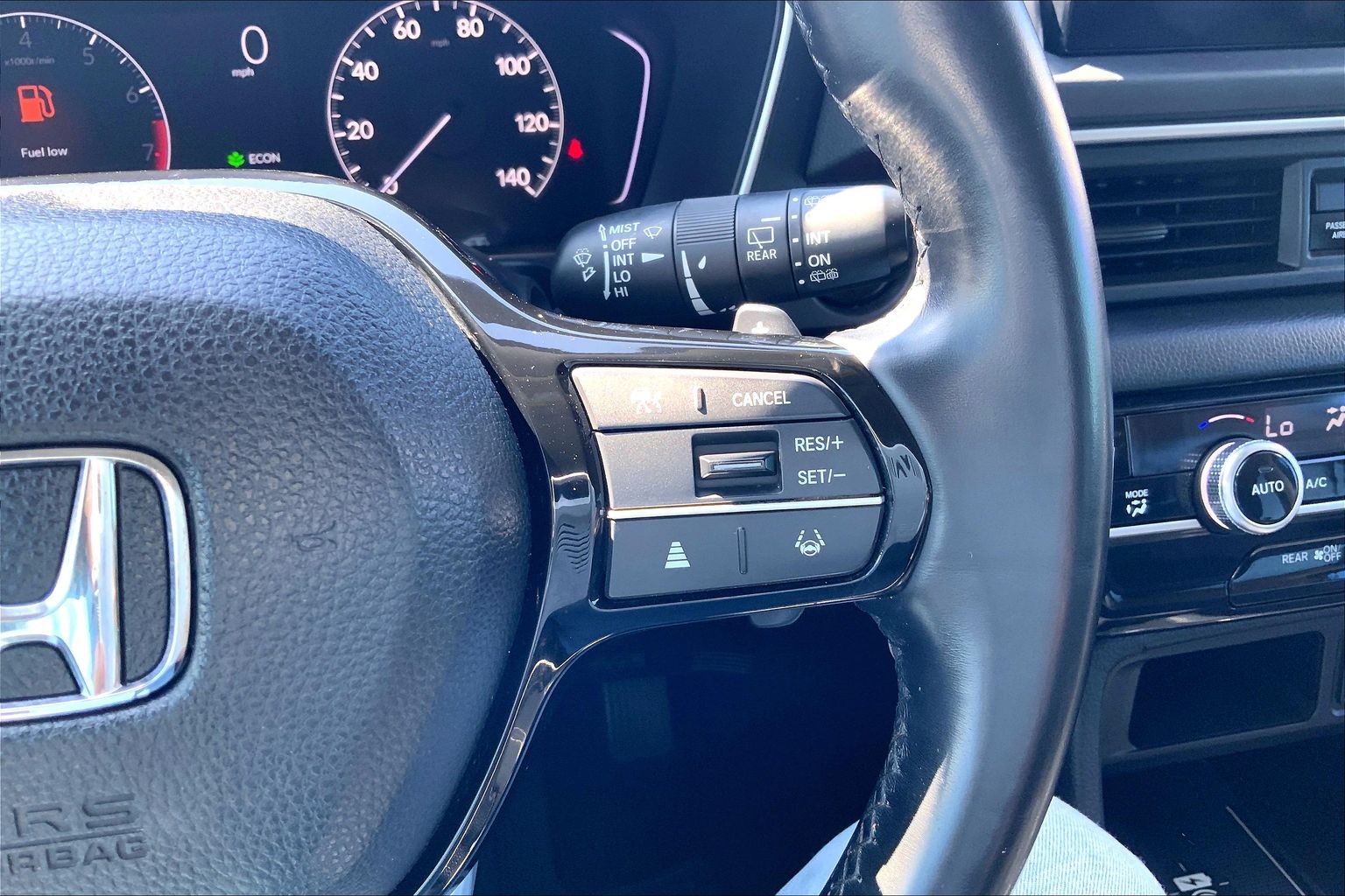 2023 Honda Pilot photo 18 of 33