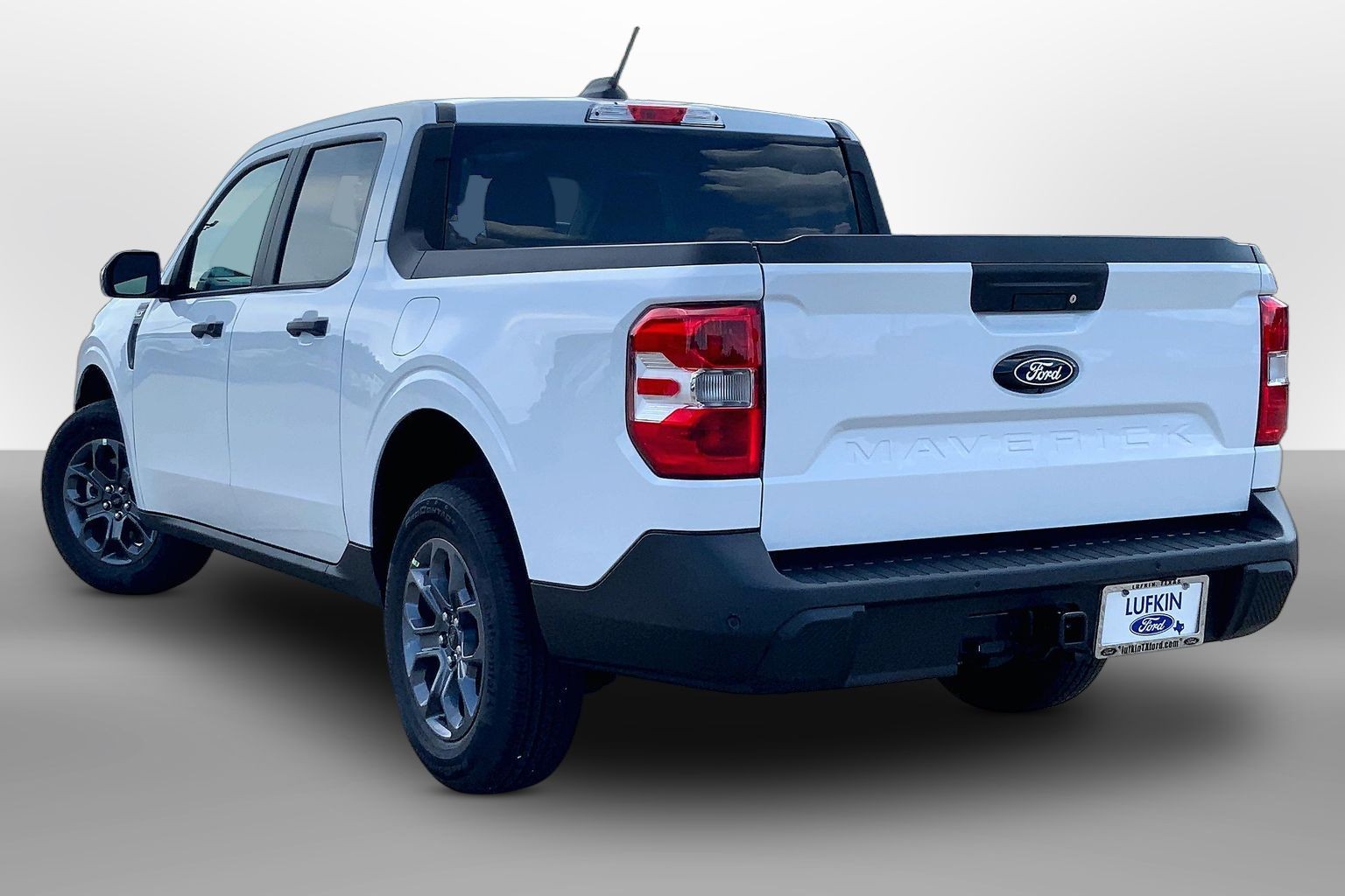 2026 Ford Maverick XLT Oxford White at Lufkin Ford