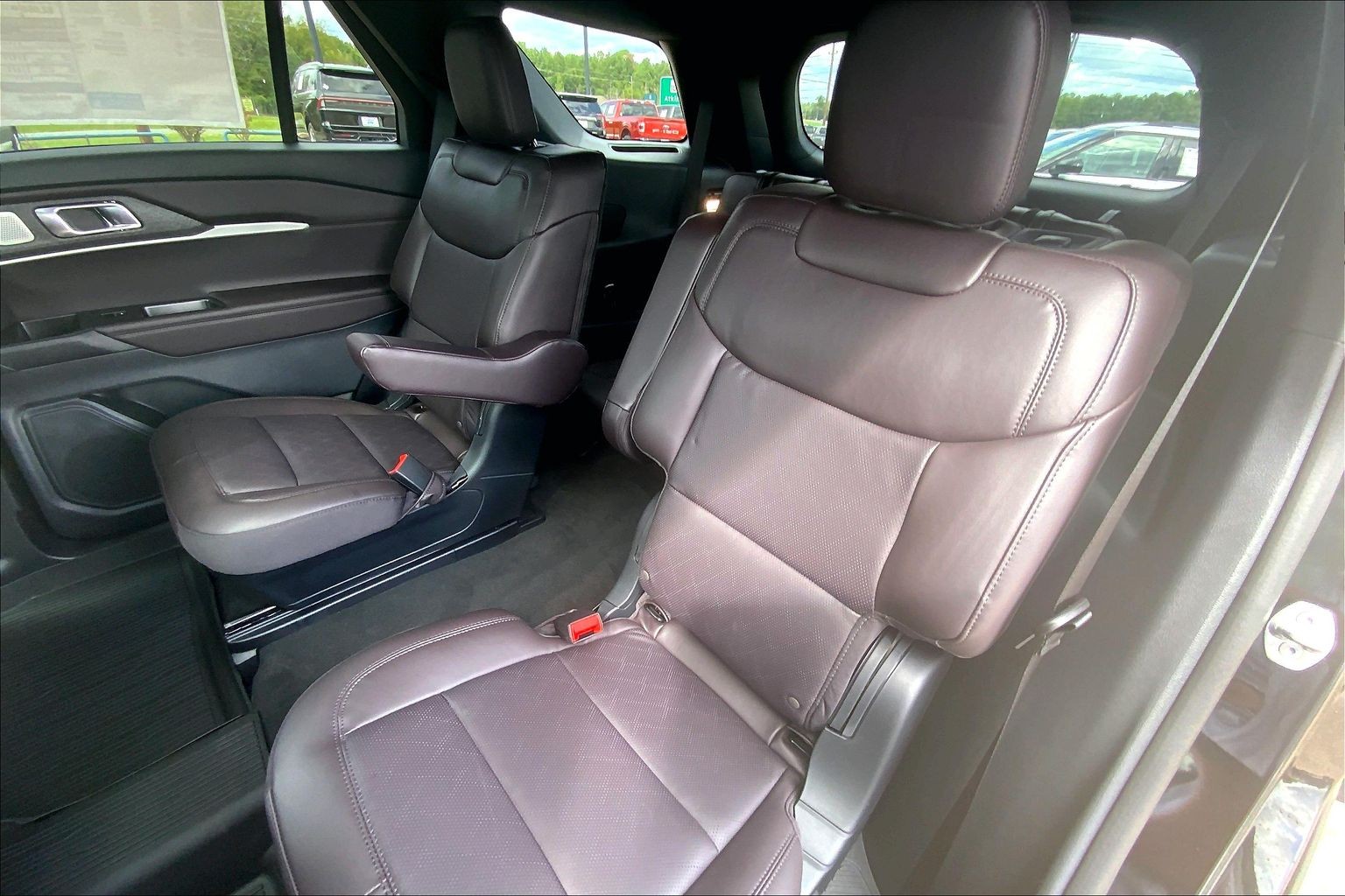 2026 Ford Explorer photo 10 of 13