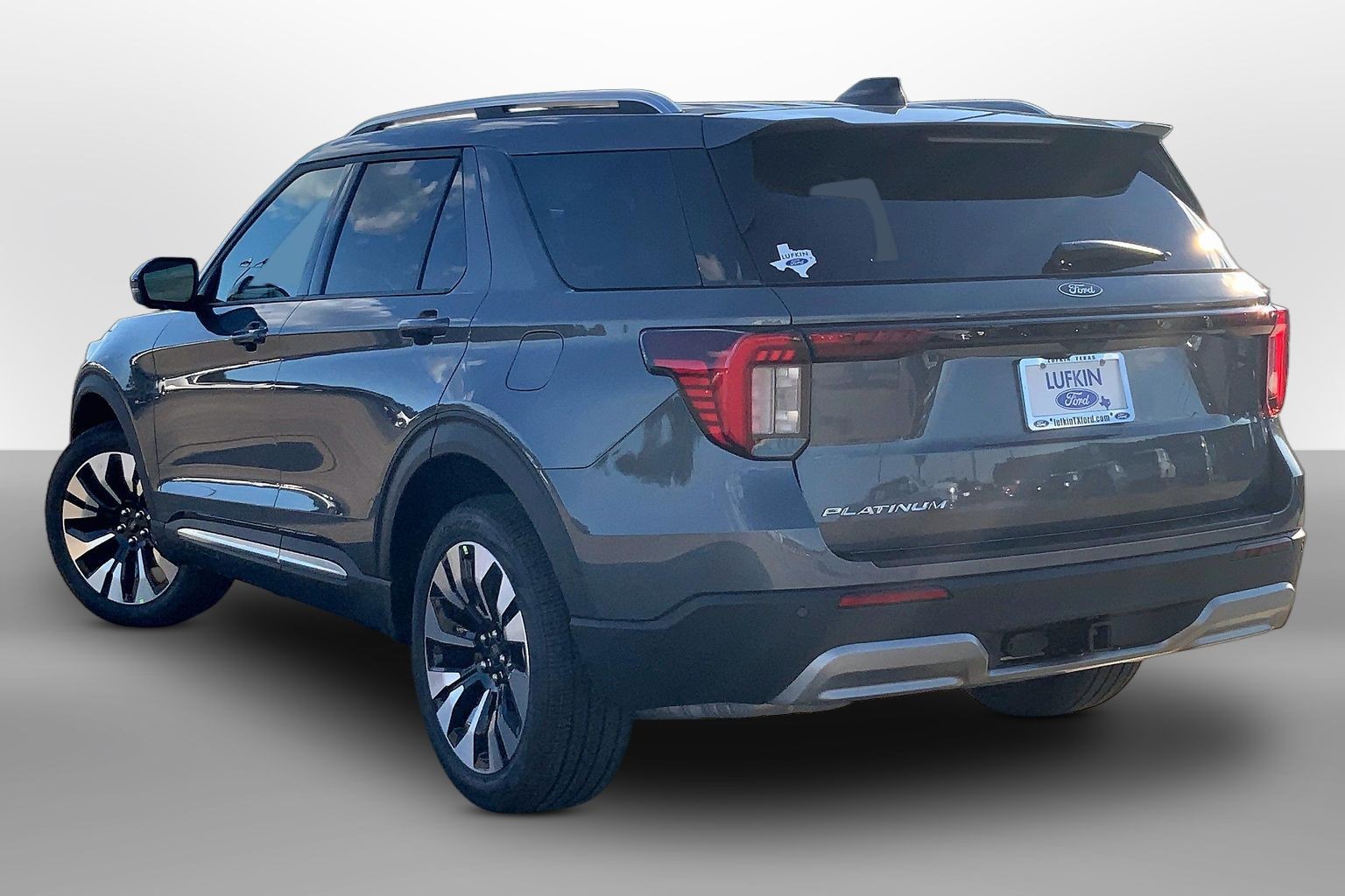 2027 Ford Explorer photo 3 of 13