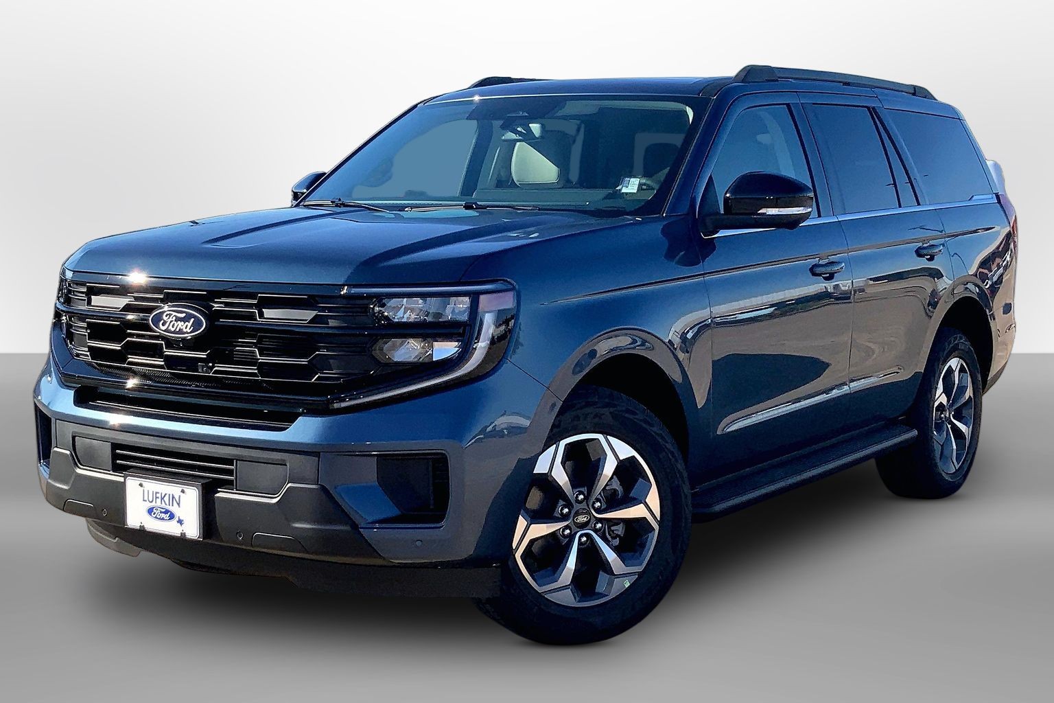 2027 Ford Expedition photo 2 of 13