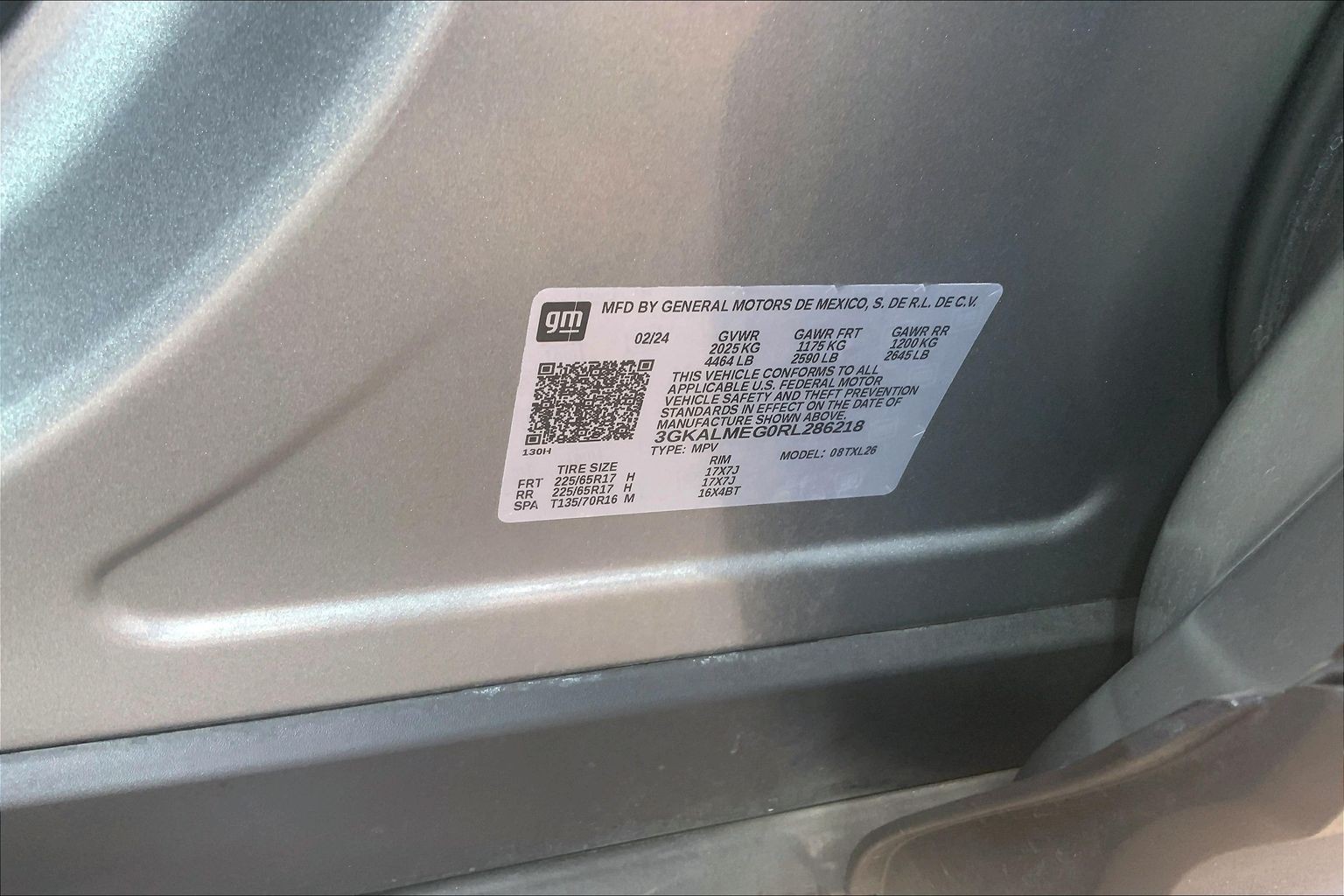 2024 GMC Terrain photo 32 of 33