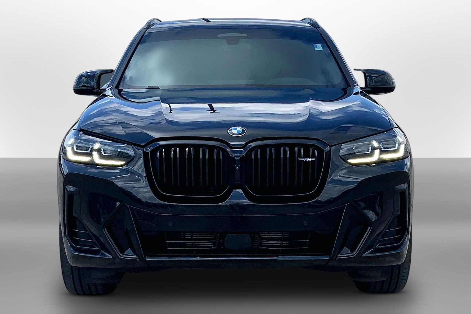 2024 BMW X3 M40i photo 2 of 33