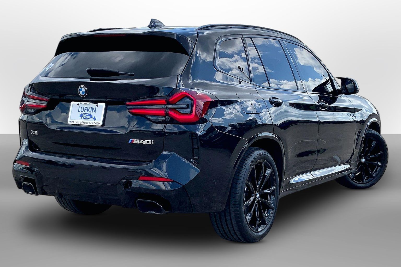 2024 BMW X3 M40i photo 13 of 33
