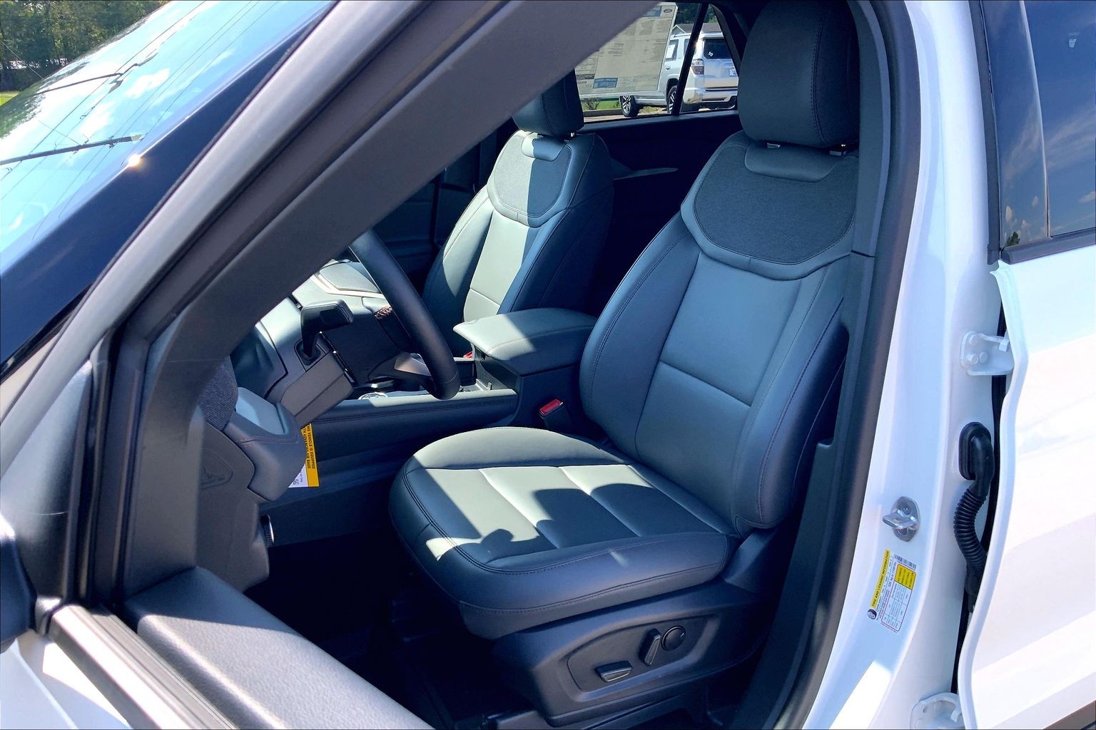2027 Ford Explorer Active Star White Metallic Tri-Coat at Lufkin Ford