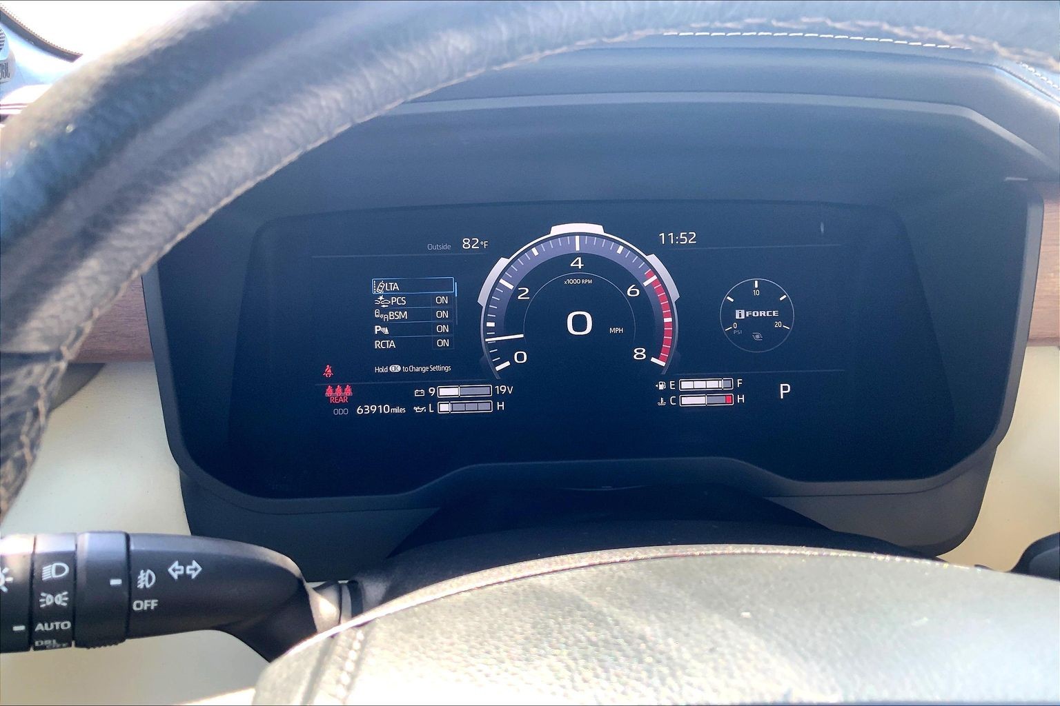 2022 Toyota Tundra 4WD photo 20 of 33