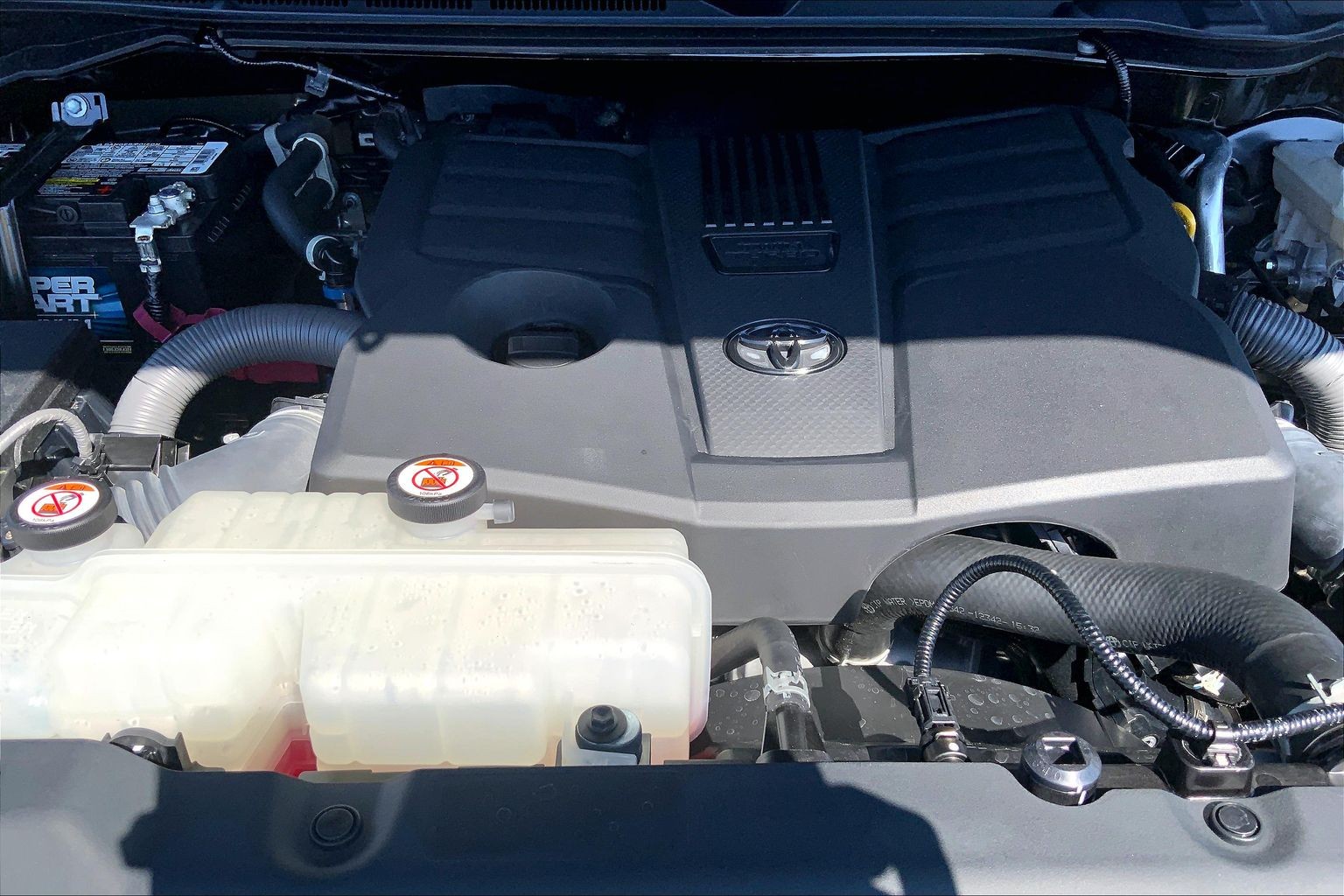 2022 Toyota Tundra 4WD photo 9 of 33