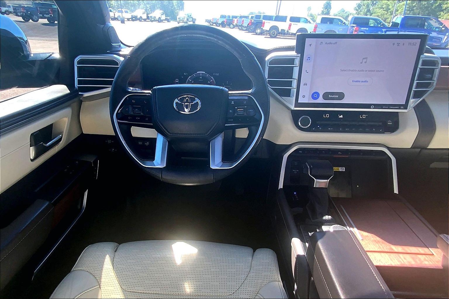 2022 Toyota Tundra 4WD photo 4 of 33