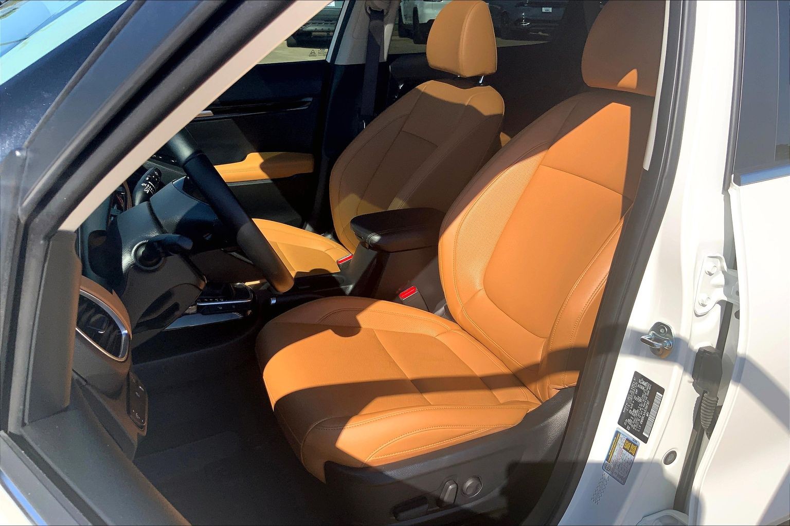 2025 Kia Seltos photo 25 of 33