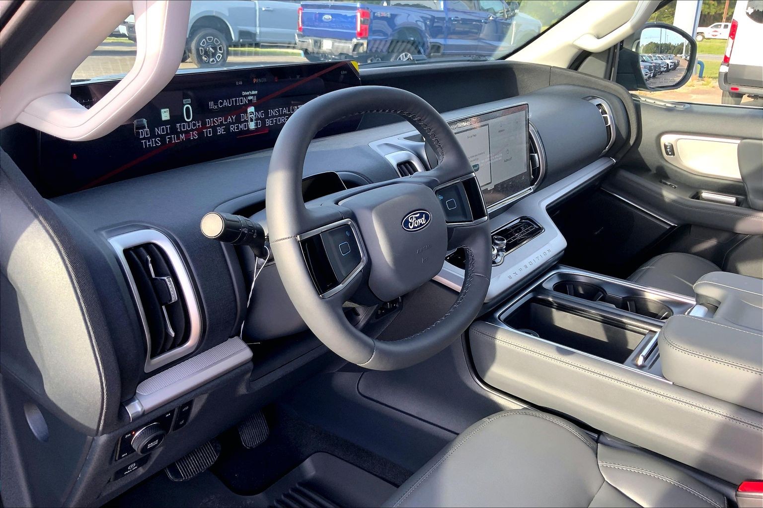 2027 Ford Expedition Max photo 8 of 13