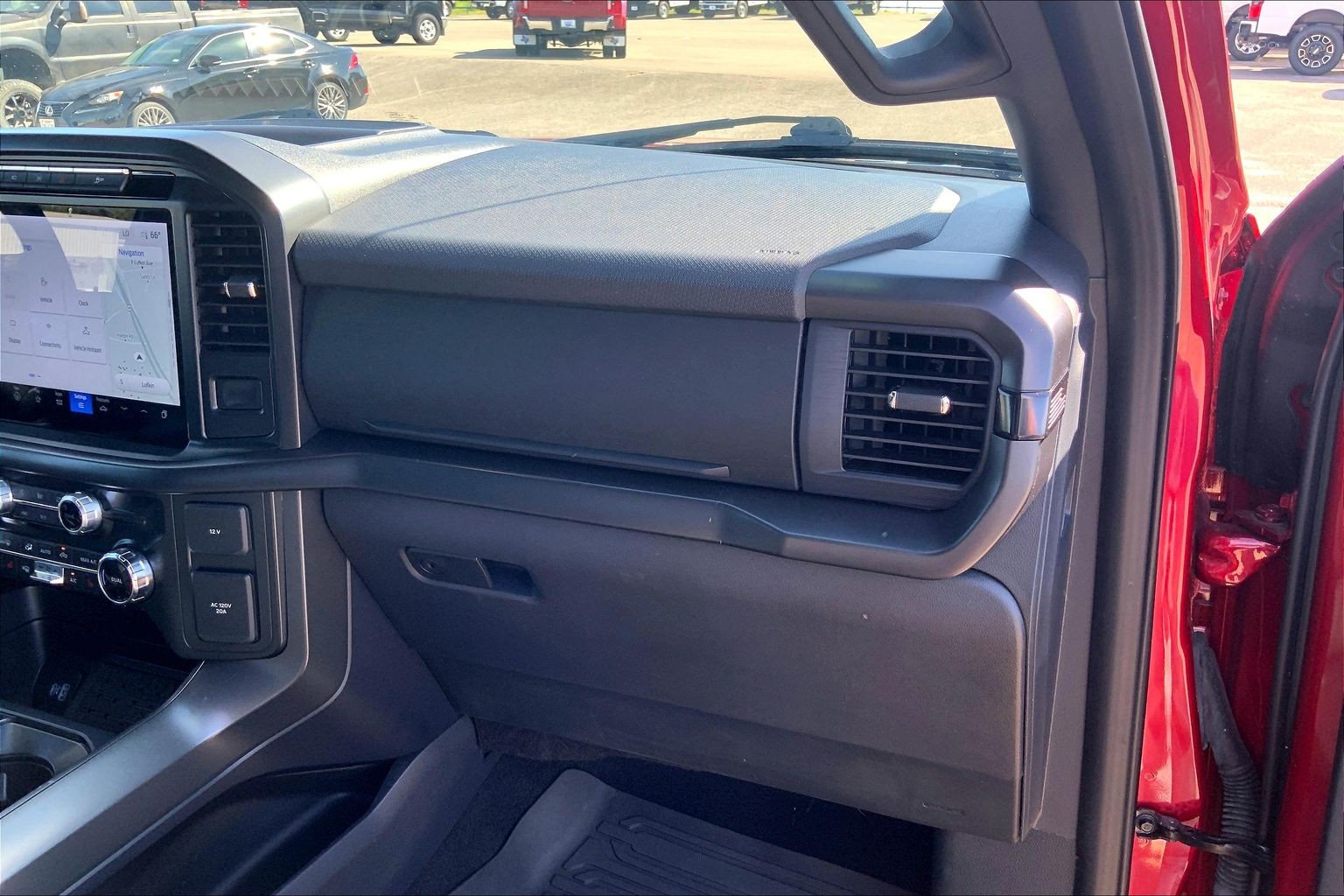 2024 Ford F-150 photo 15 of 31