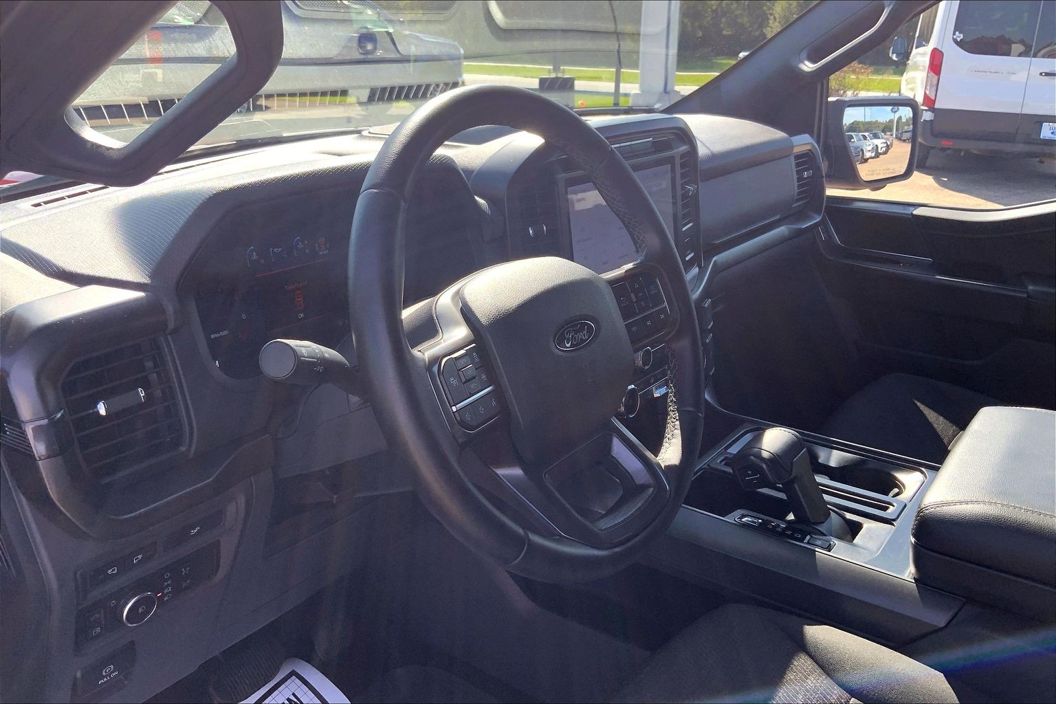2024 Ford F-150 photo 13 of 31