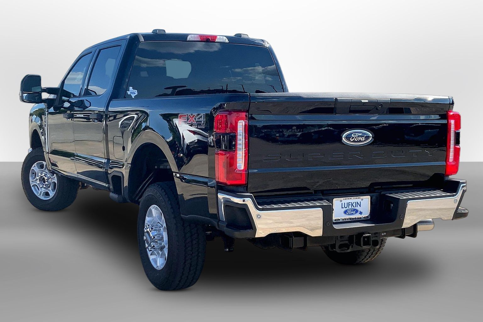 2026 Ford Super Duty F-250 SRW photo 3 of 13