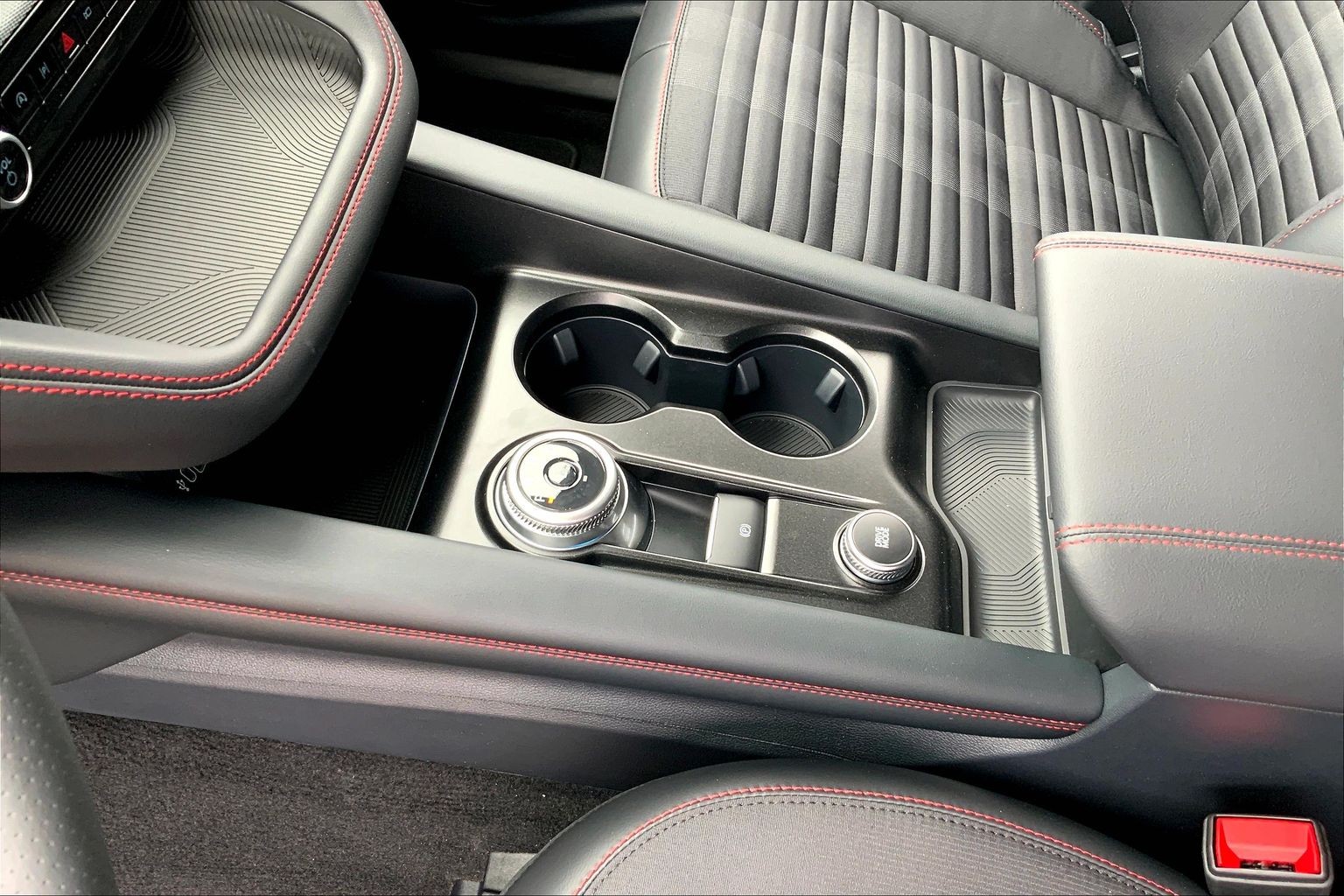 2026 Ford Explorer photo 7 of 49