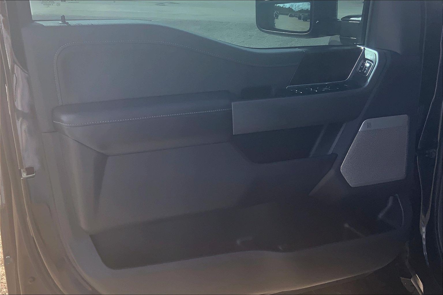 2024 Ford Super Duty F-250 SRW photo 22 of 32