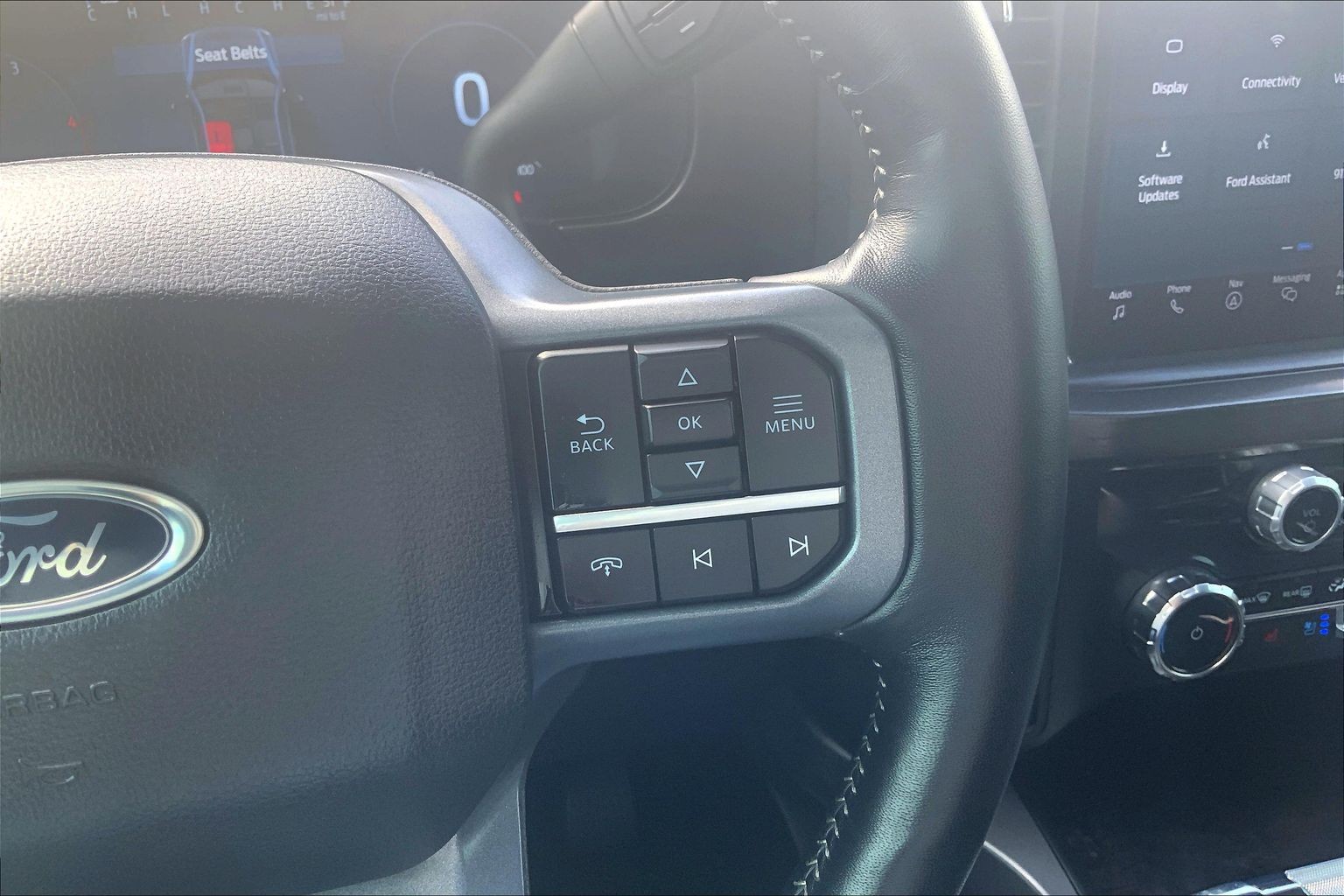 2024 Ford Super Duty F-250 SRW photo 18 of 32