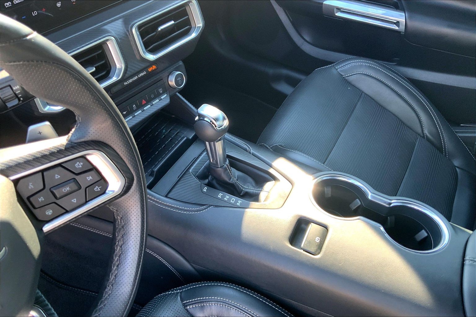 2024 Ford Mustang photo 17 of 33