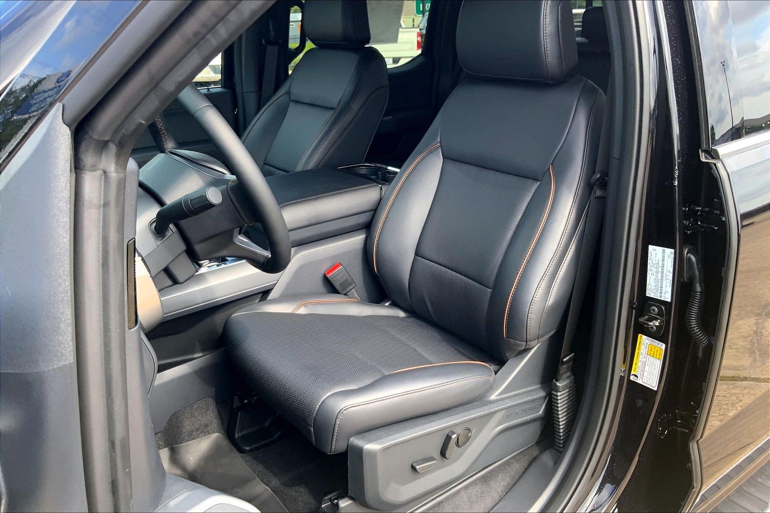 2026 Ford F-150 LARIAT Agate Black at Lufkin Ford