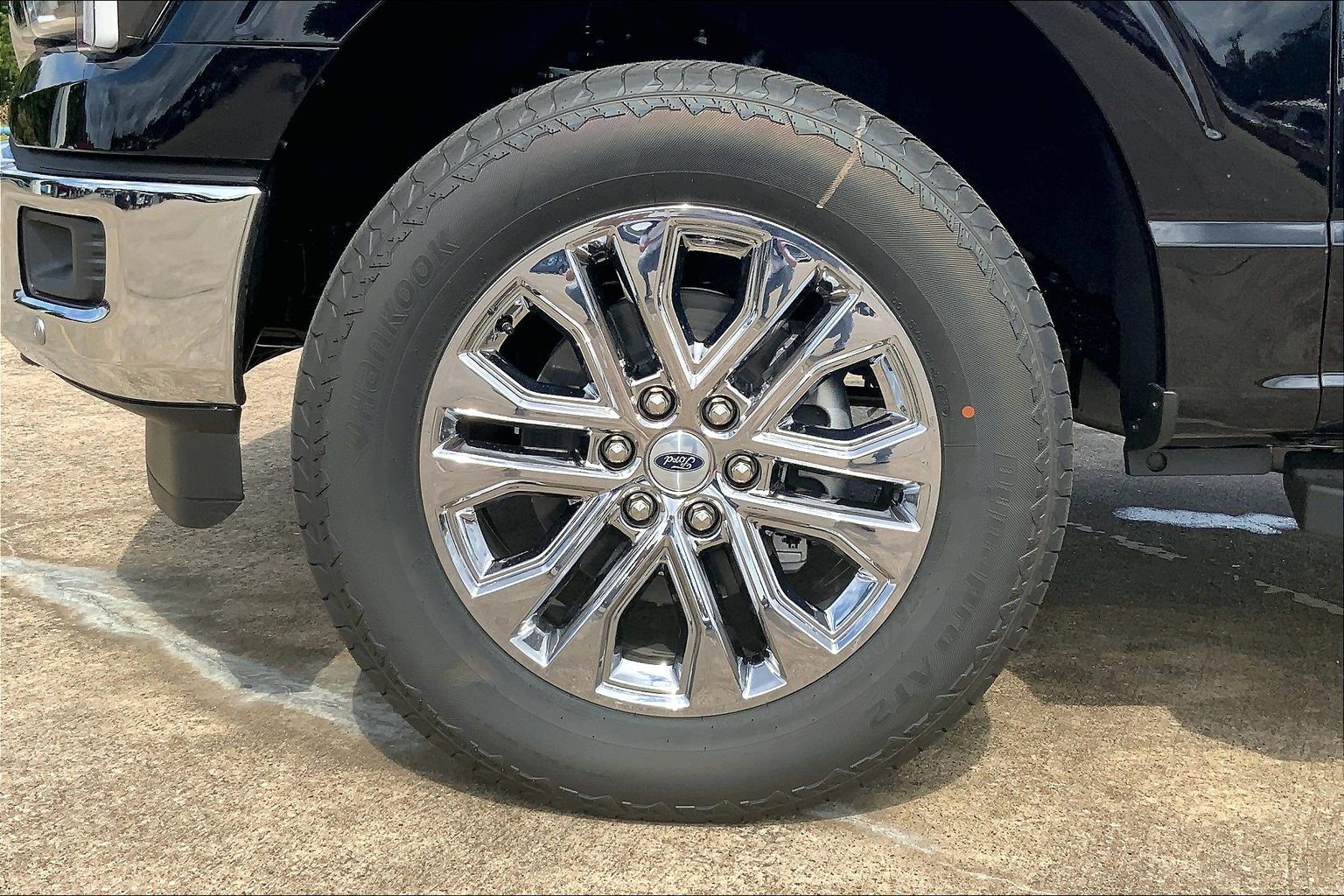 2026 Ford F-150 LARIAT Agate Black at Lufkin Ford