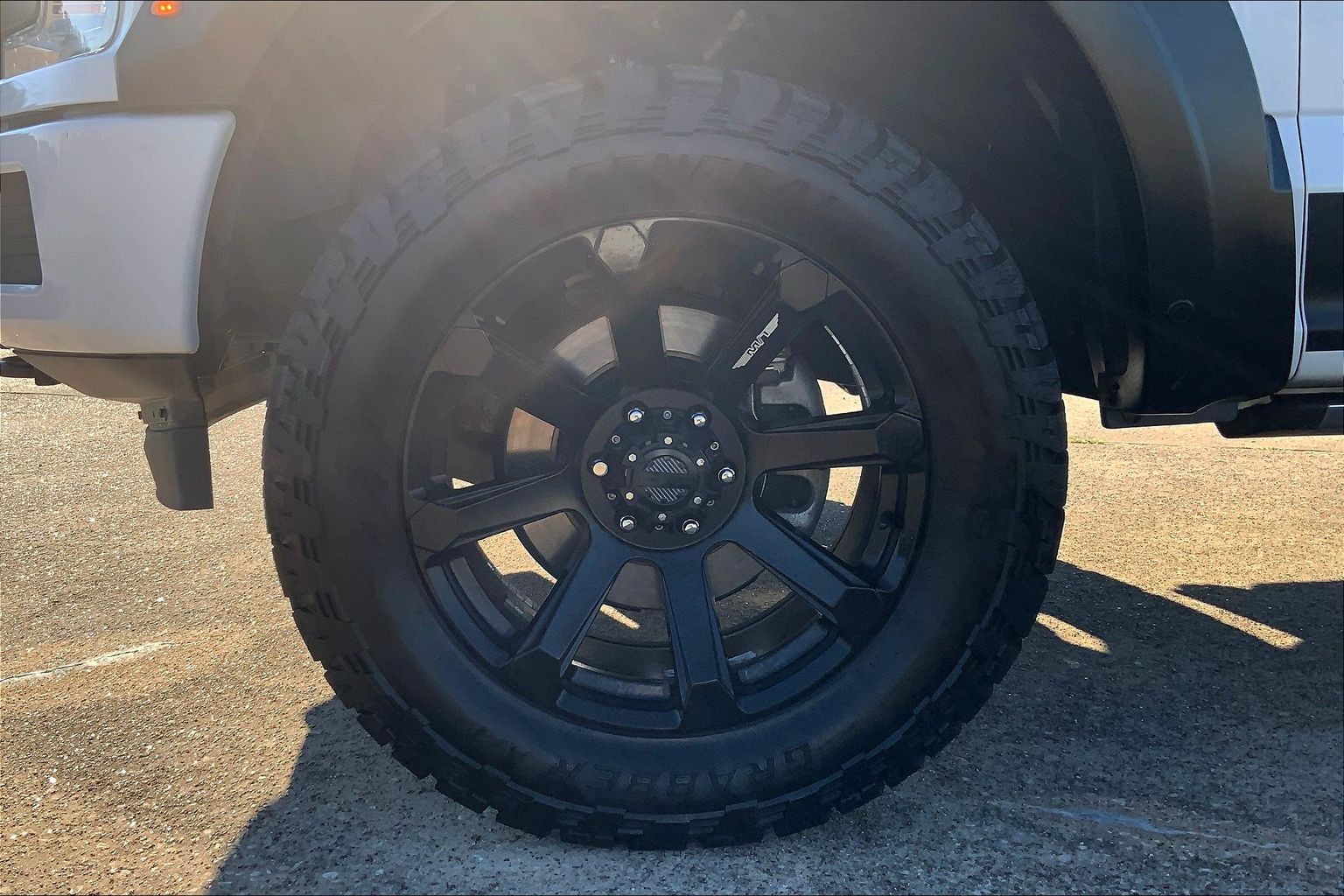 2020 Ford F-150 photo 8 of 33