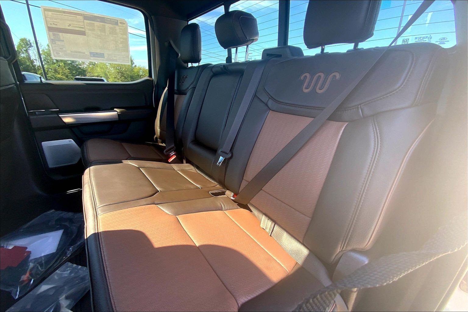 2027 Ford Super Duty F-250 SRW photo 10 of 13