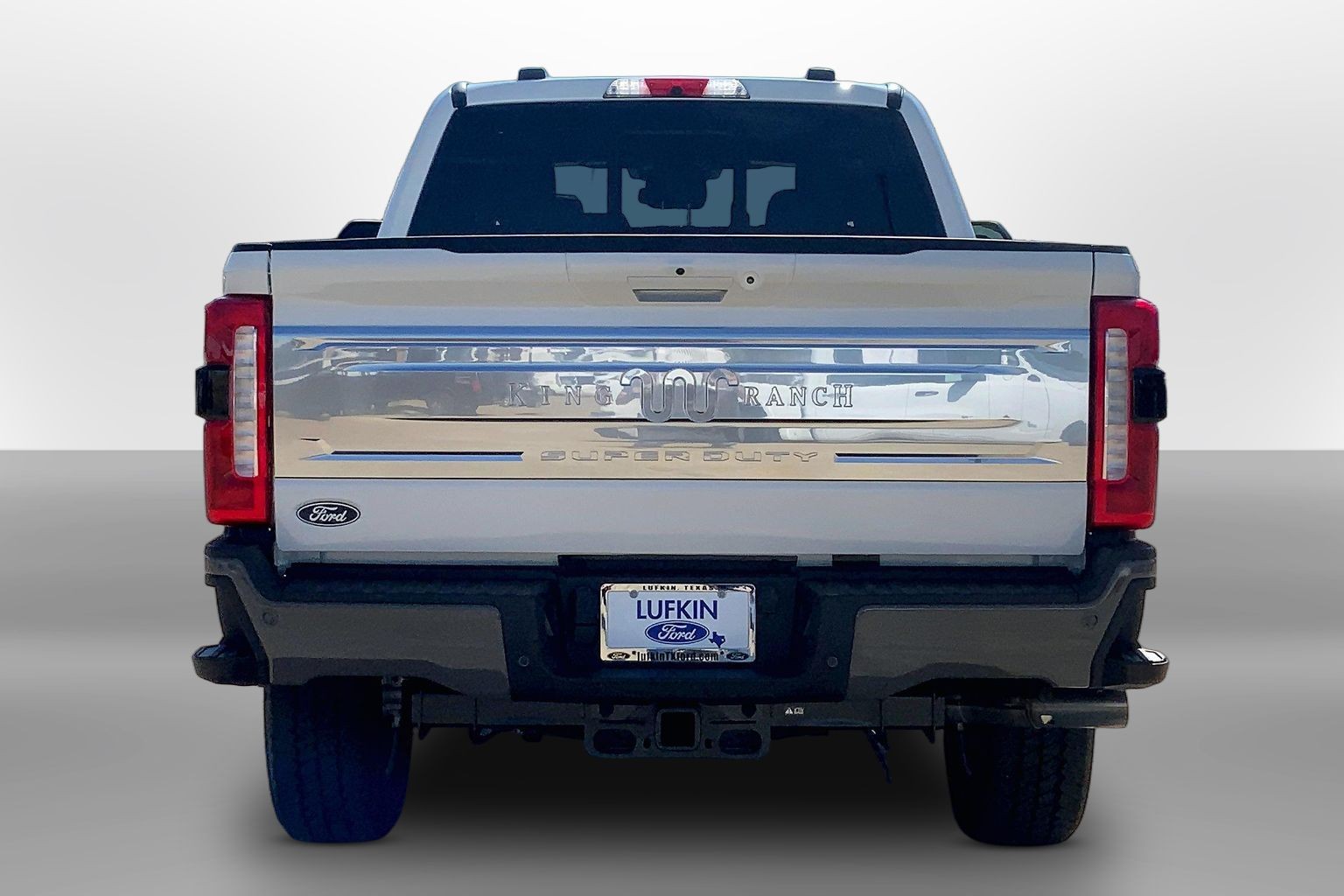 2027 Ford Super Duty F-250 SRW photo 4 of 13