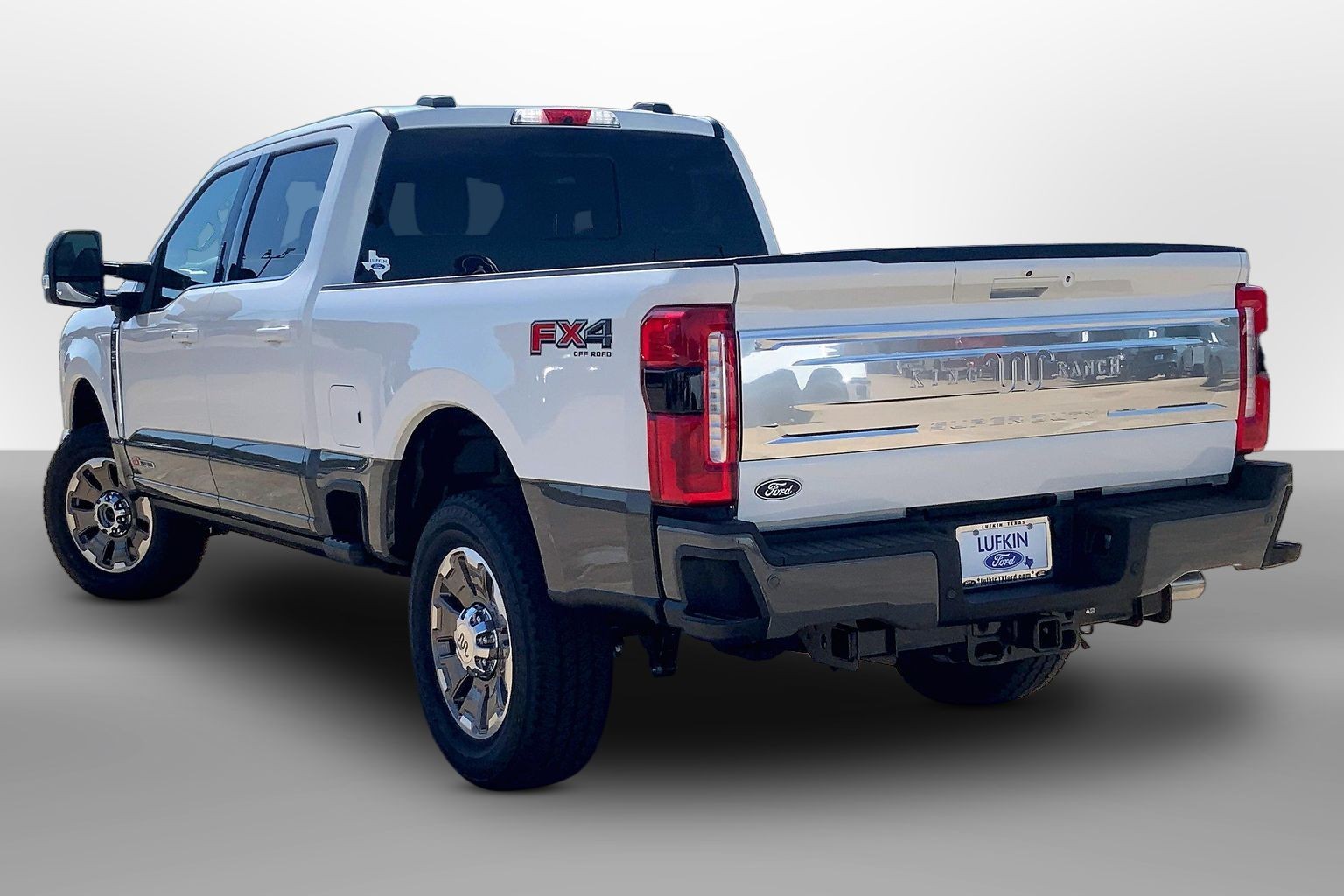2027 Ford Super Duty F-250 SRW photo 3 of 13