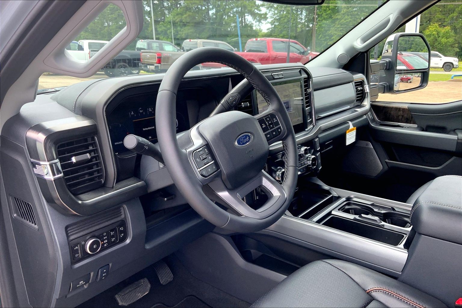 2026 Ford Super Duty F-350 SRW LARIAT Glacier Gray Metallic Tri-Coat at Lufkin Ford
