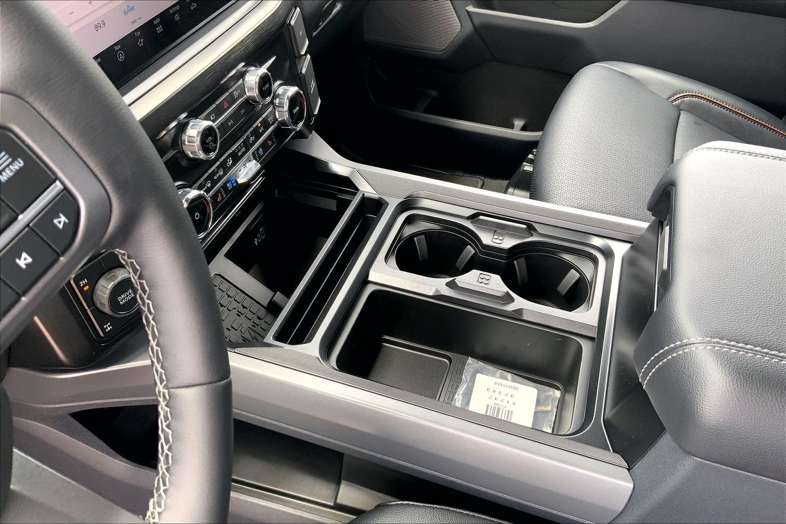 2026 Ford Super Duty F-350 SRW LARIAT Glacier Gray Metallic Tri-Coat at Lufkin Ford