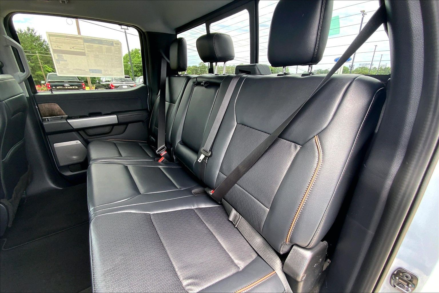 2026 Ford Super Duty F-350 SRW LARIAT Glacier Gray Metallic Tri-Coat at Lufkin Ford