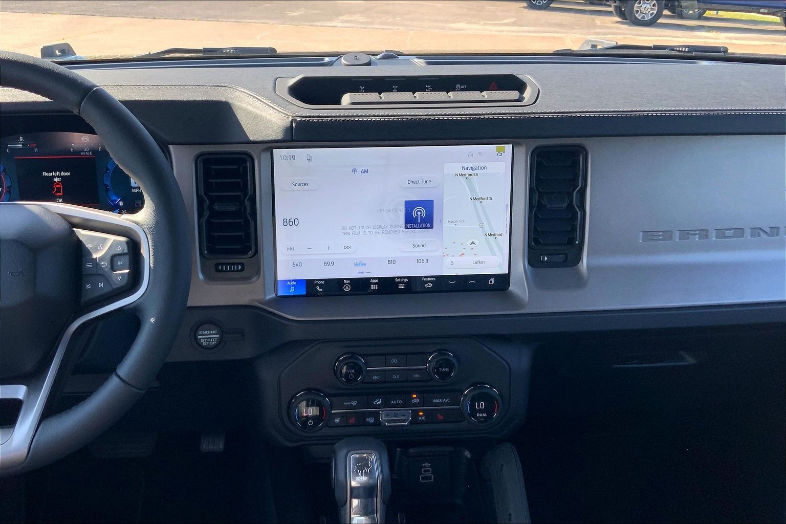 2026 Ford Bronco photo 6 of 13