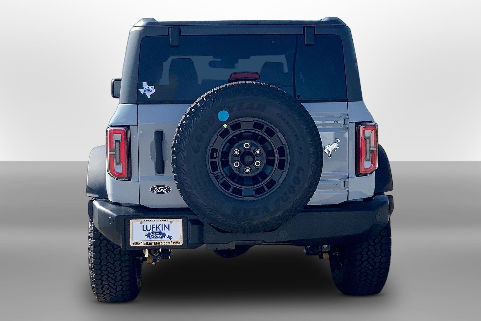 2026 Ford Bronco photo 4 of 13