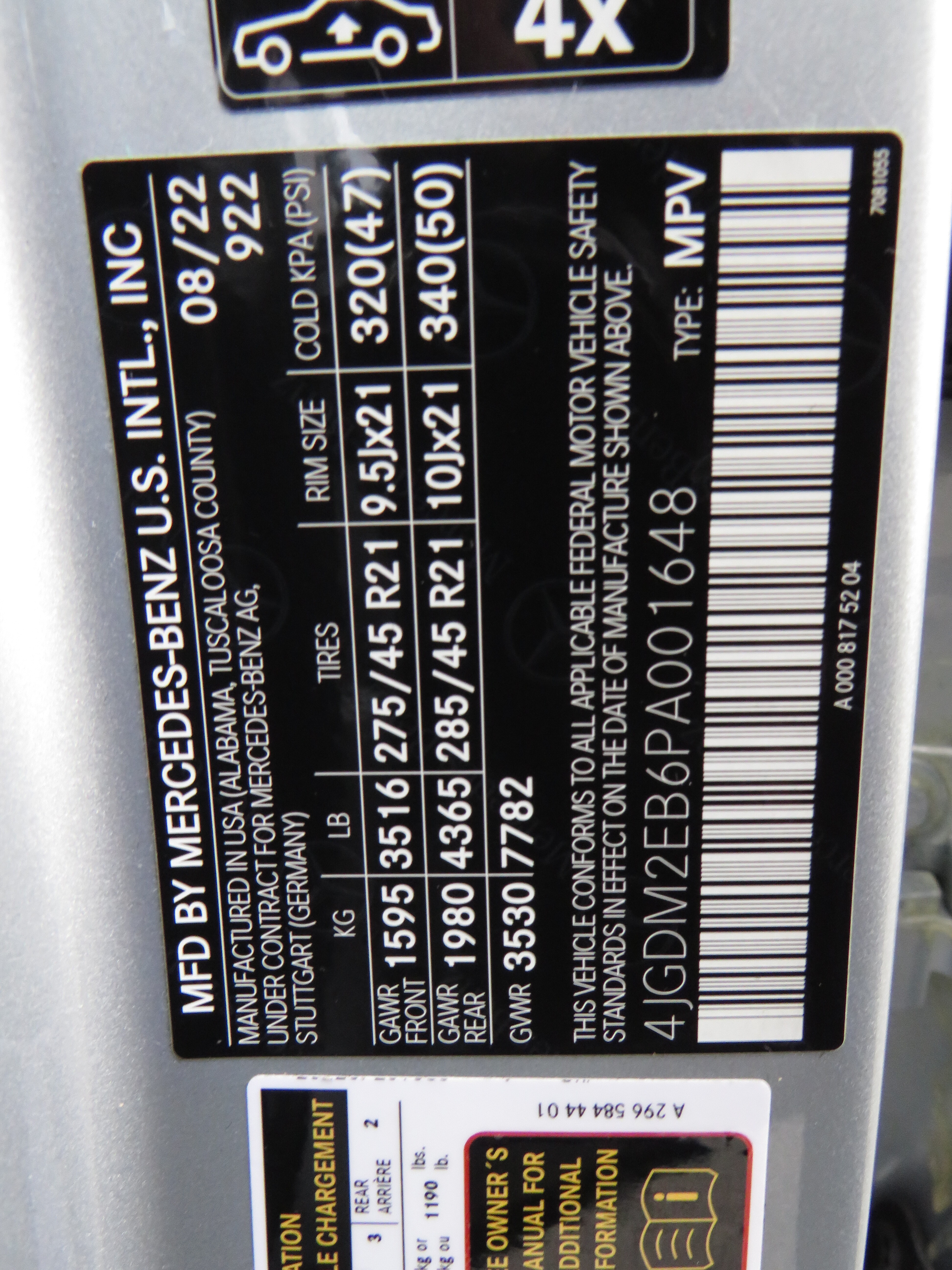 Certified Used 2023 Cirrus Silver Metallic Mercedes-Benz EQS 450 4MATIC® image 7