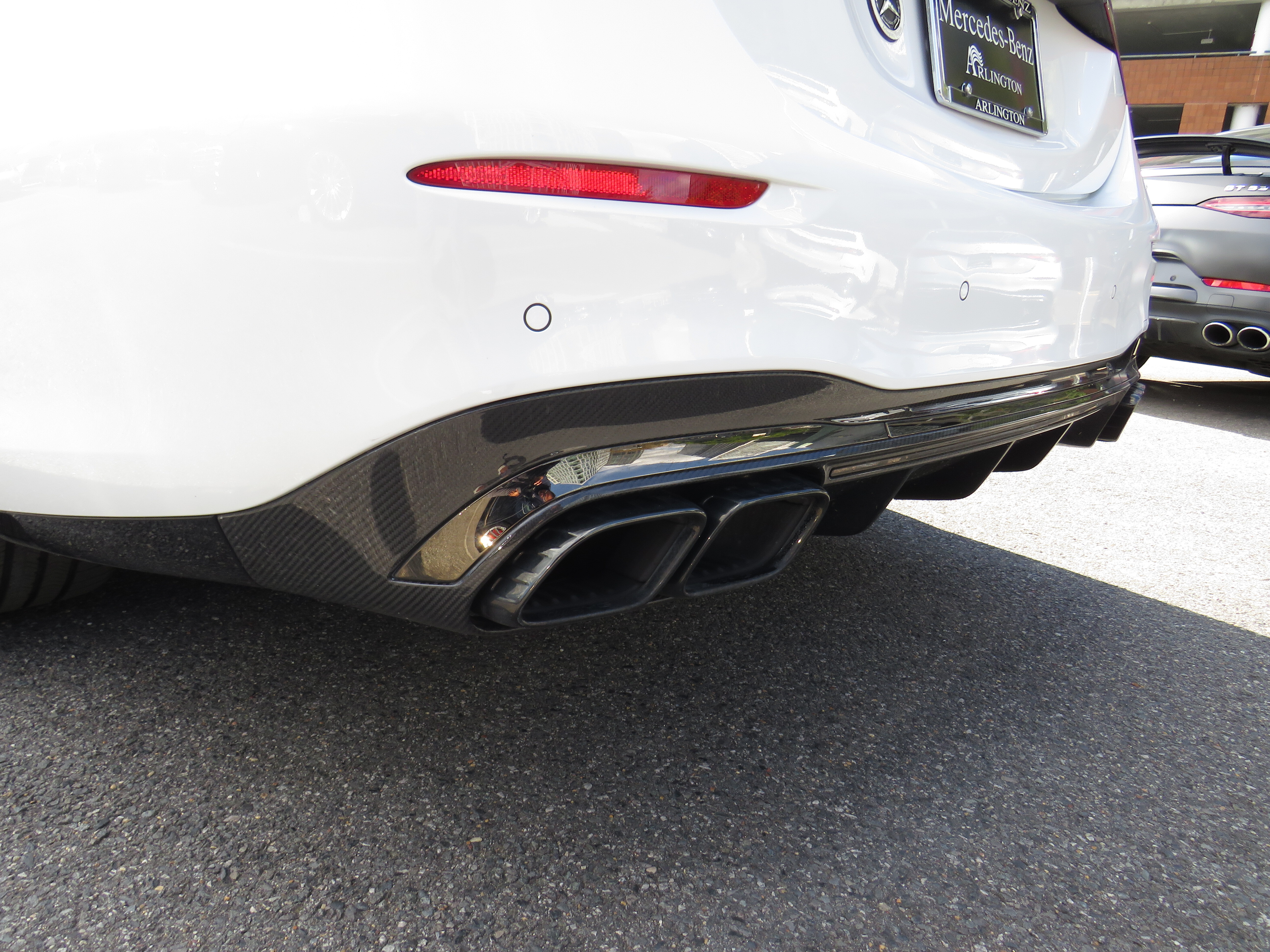 Certified Used 2024 MANUFAKTUR Moonlight White Metallic Mercedes-Benz AMG® S 63 E Performance image 41