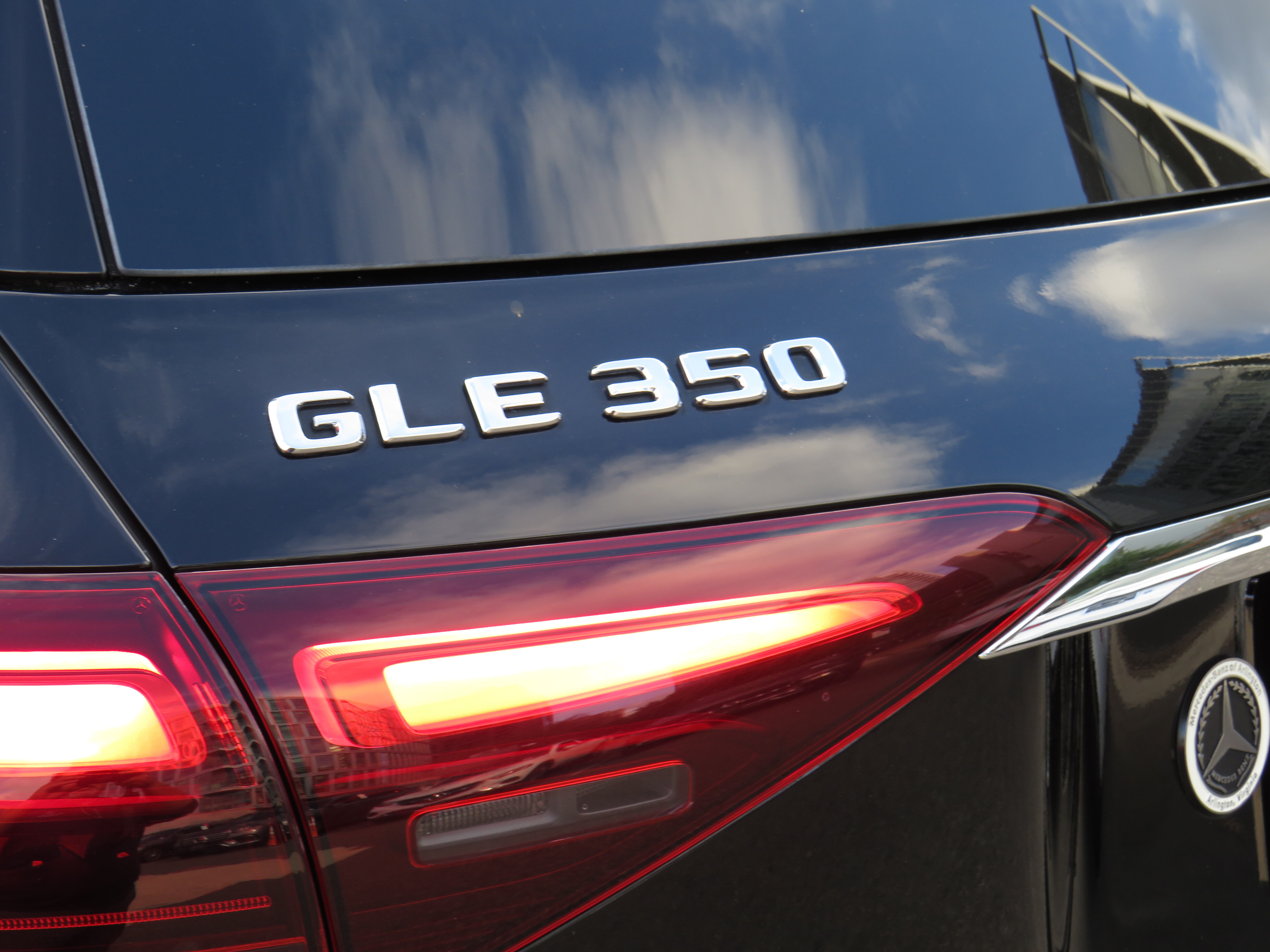 Certified Used 2024 Black Mercedes-Benz GLE 350 4MATIC® image 30