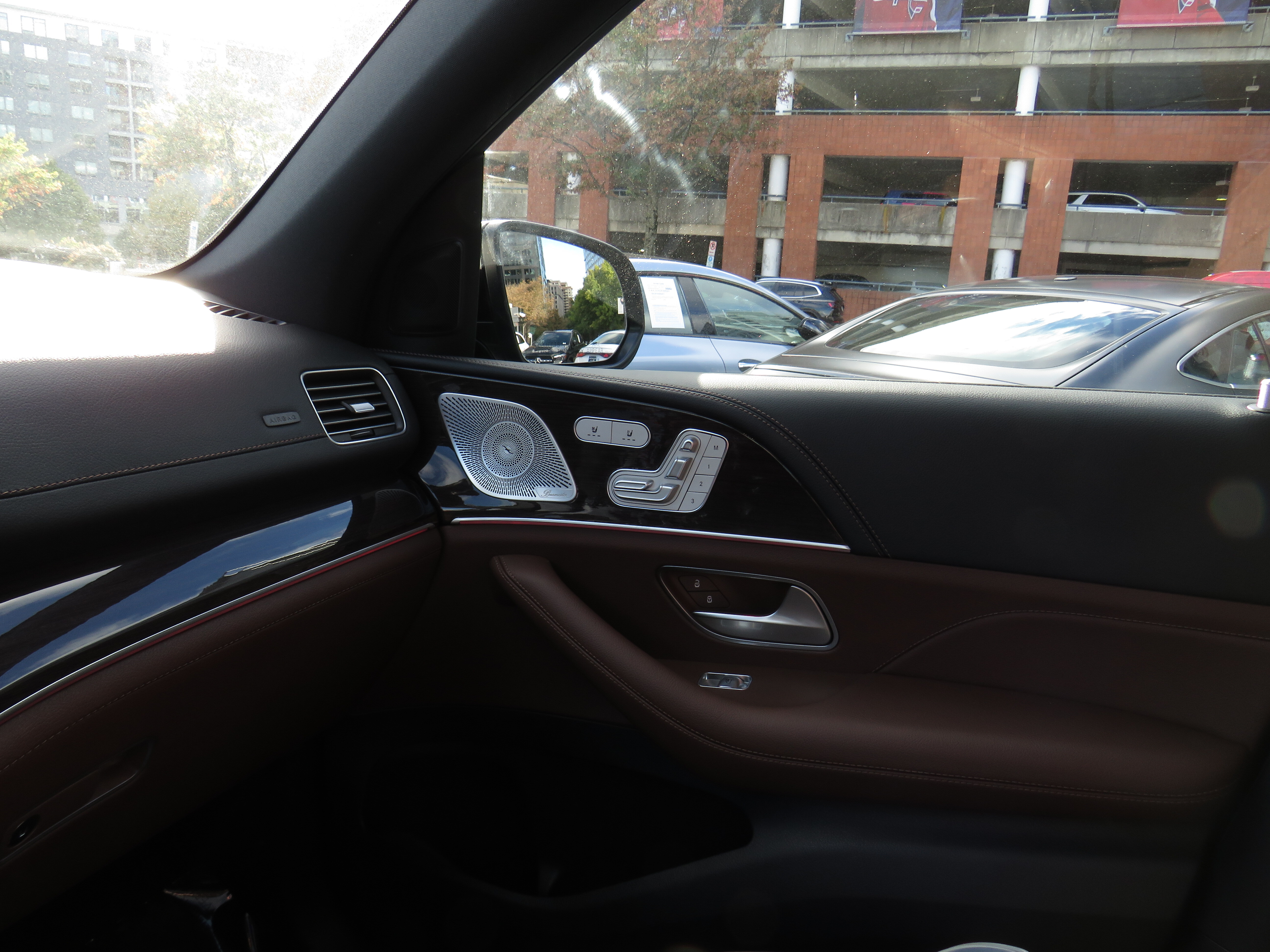 Certified Used 2024 Black Mercedes-Benz GLE 350 4MATIC® image 17