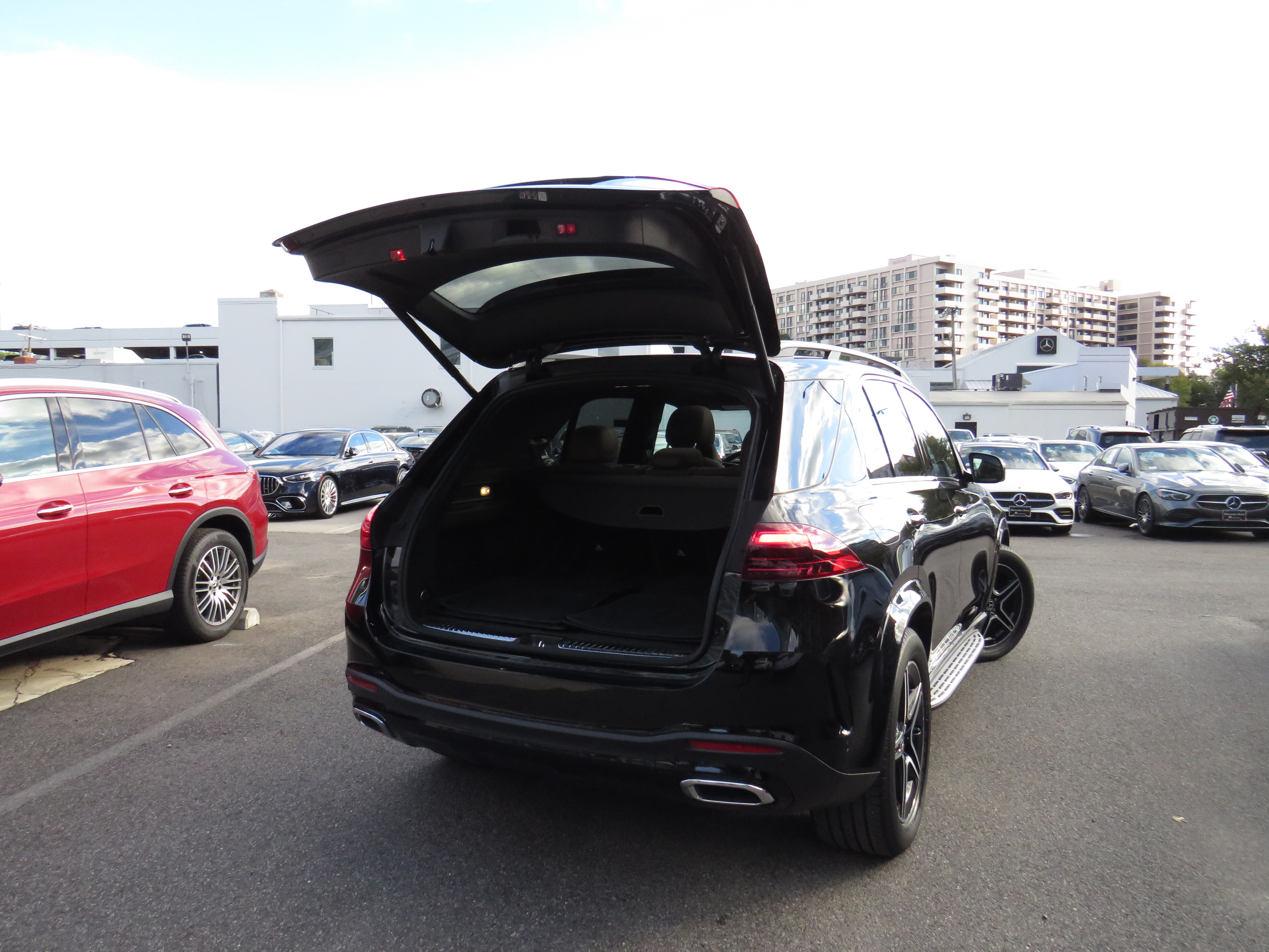 Certified Used 2024 Black Mercedes-Benz GLE 350 4MATIC® image 32